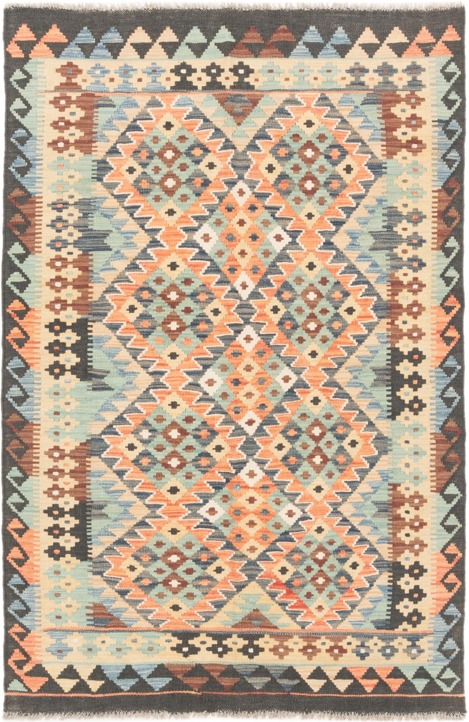 Kilim Afghan en laine pour sublimer le sol de votre salon contemporain
