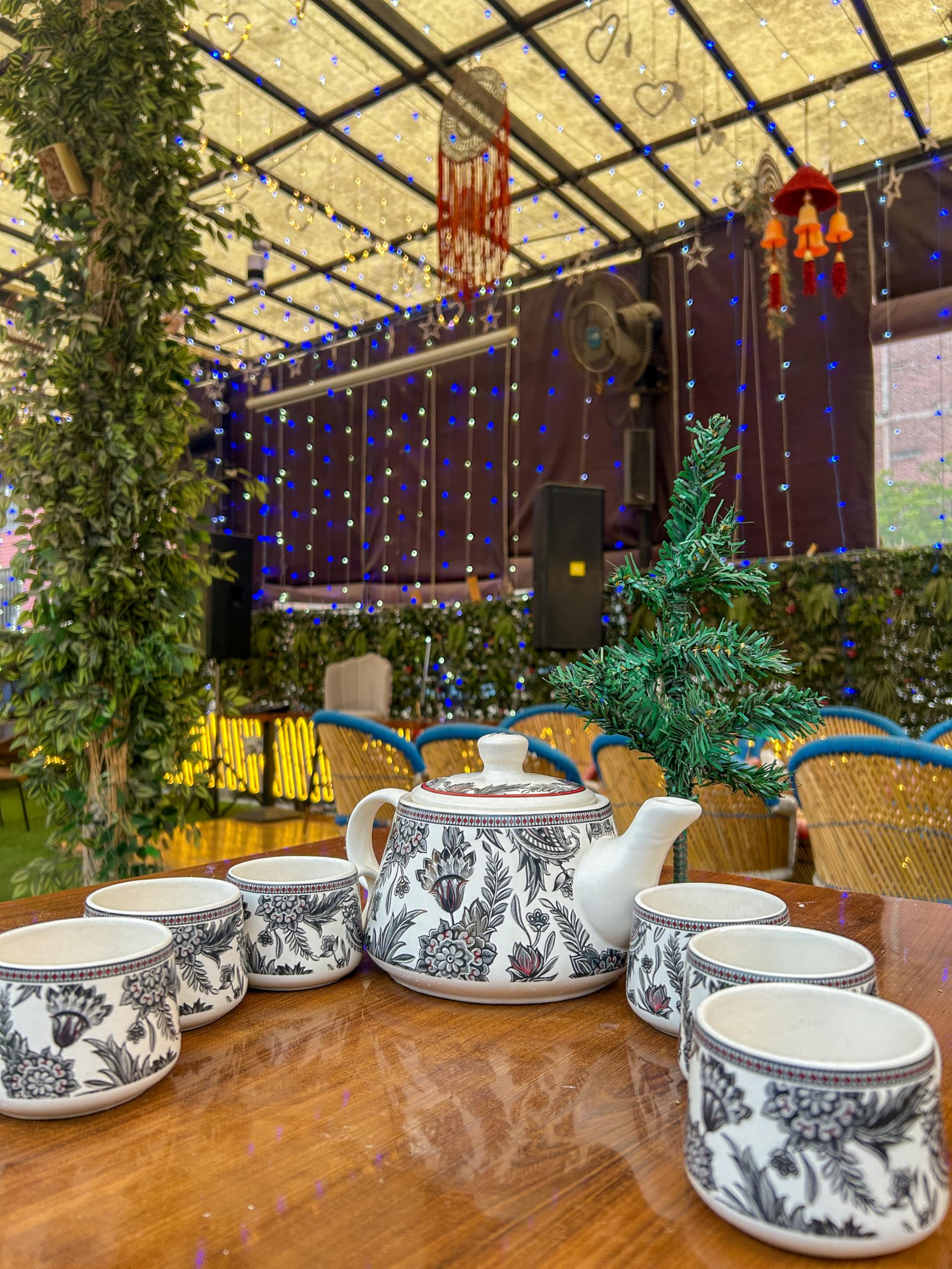 IZZYLYF 'Garden Bliss' Ceramic Tea Set - 1 Kettle (1000ml) & 6 Cups (150ml Each) | Handcrafted, Microwave & Dishwasher Safe Stylish Ceramic Tea Cup Set with Kettle | Fancy Tea Pot Set for Gifting 2