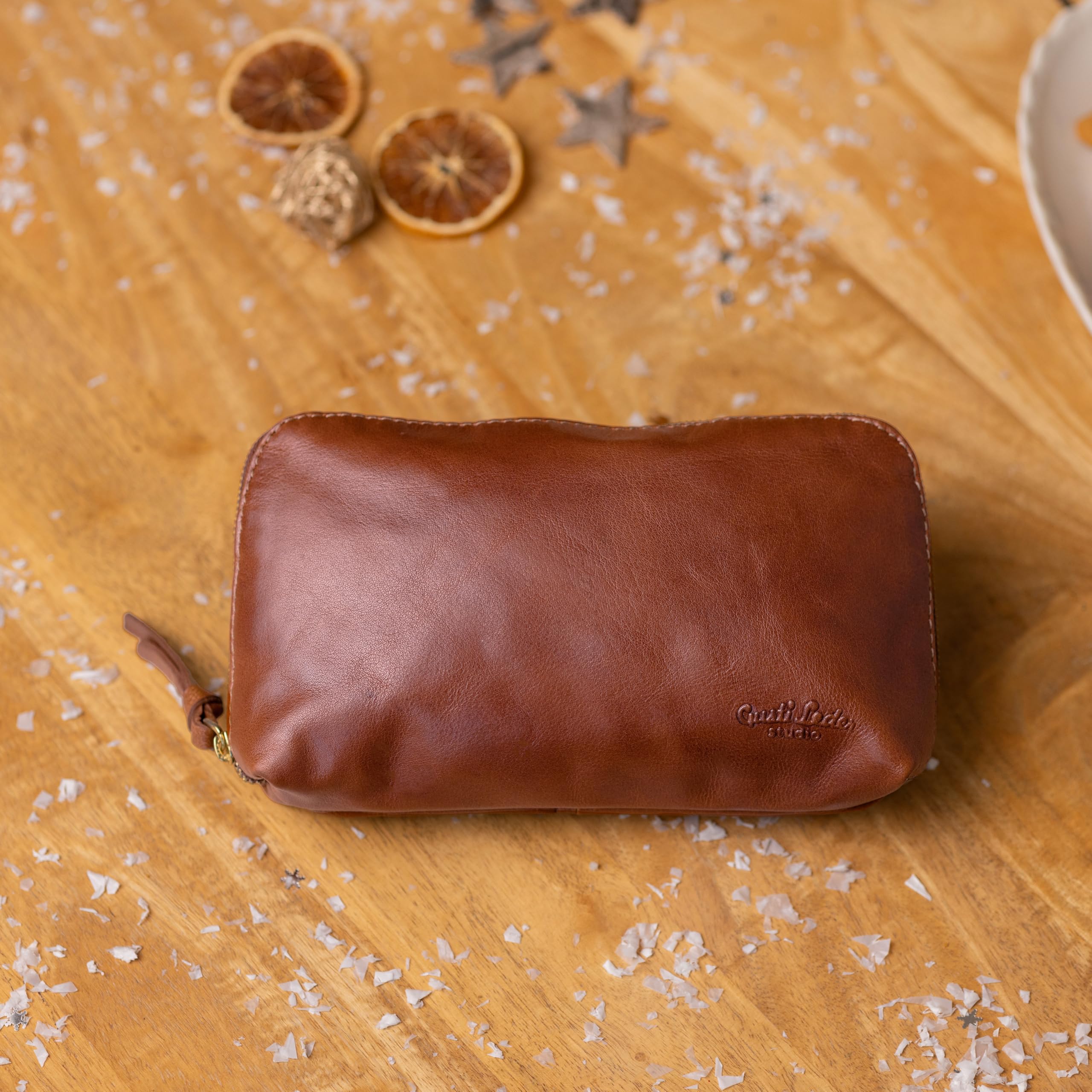 Gusti Neceser De Cuero para Mujer Eli – Neceser para Hombre De Cuero – Bolsa De Aseo Compacta De Cuero De Búfalo Beauty Case Marrón para Viajes Y Uso Diario