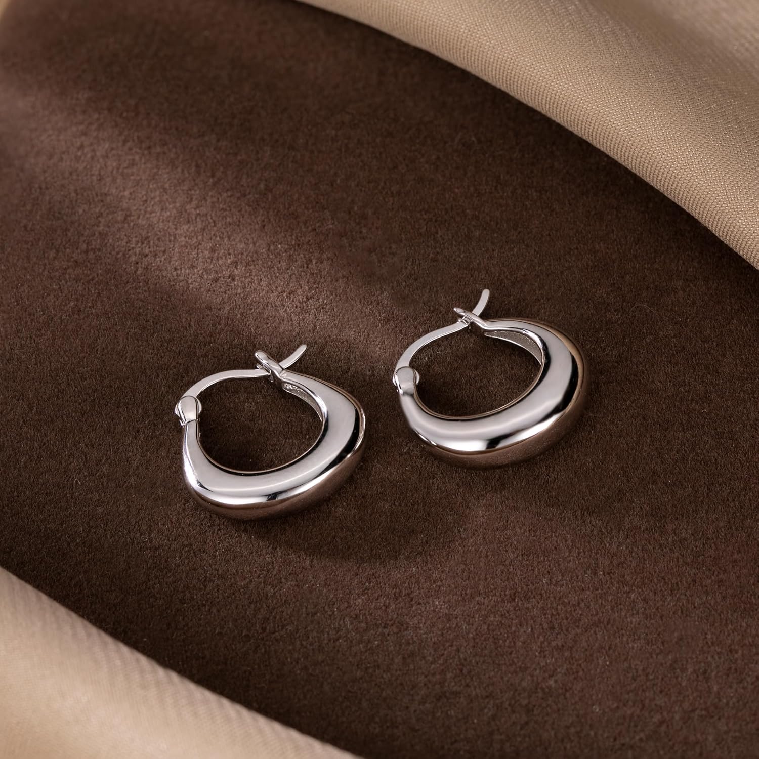 Reffeer 925 Sterling Silver Chunky Hoop Earrings for Women Teens Thick Hoop Earrings Minimalist Huggie Earrings Hypoallergenic - Image 6