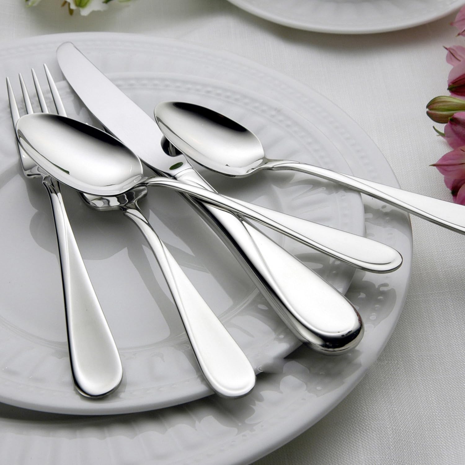Oneida Flatware Flight, Teaspoons, Set of 6 & Flatware Flight Dinner Spoons, Set of 4