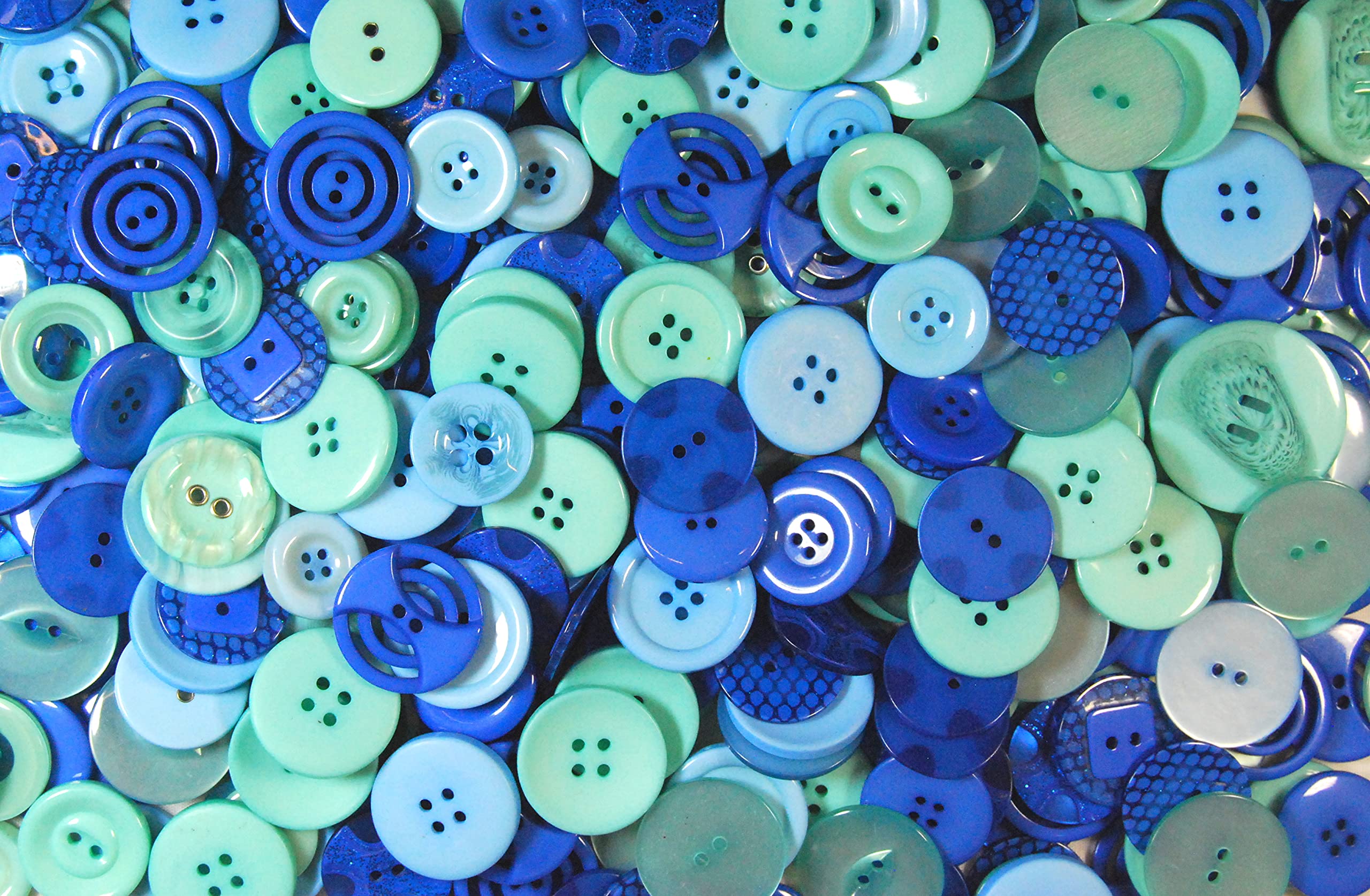 celloexpress Mixed Large Sizes and Colours of Various Large Buttons for Sewing and Crafting (500g, Shades of Blue) โ image 1