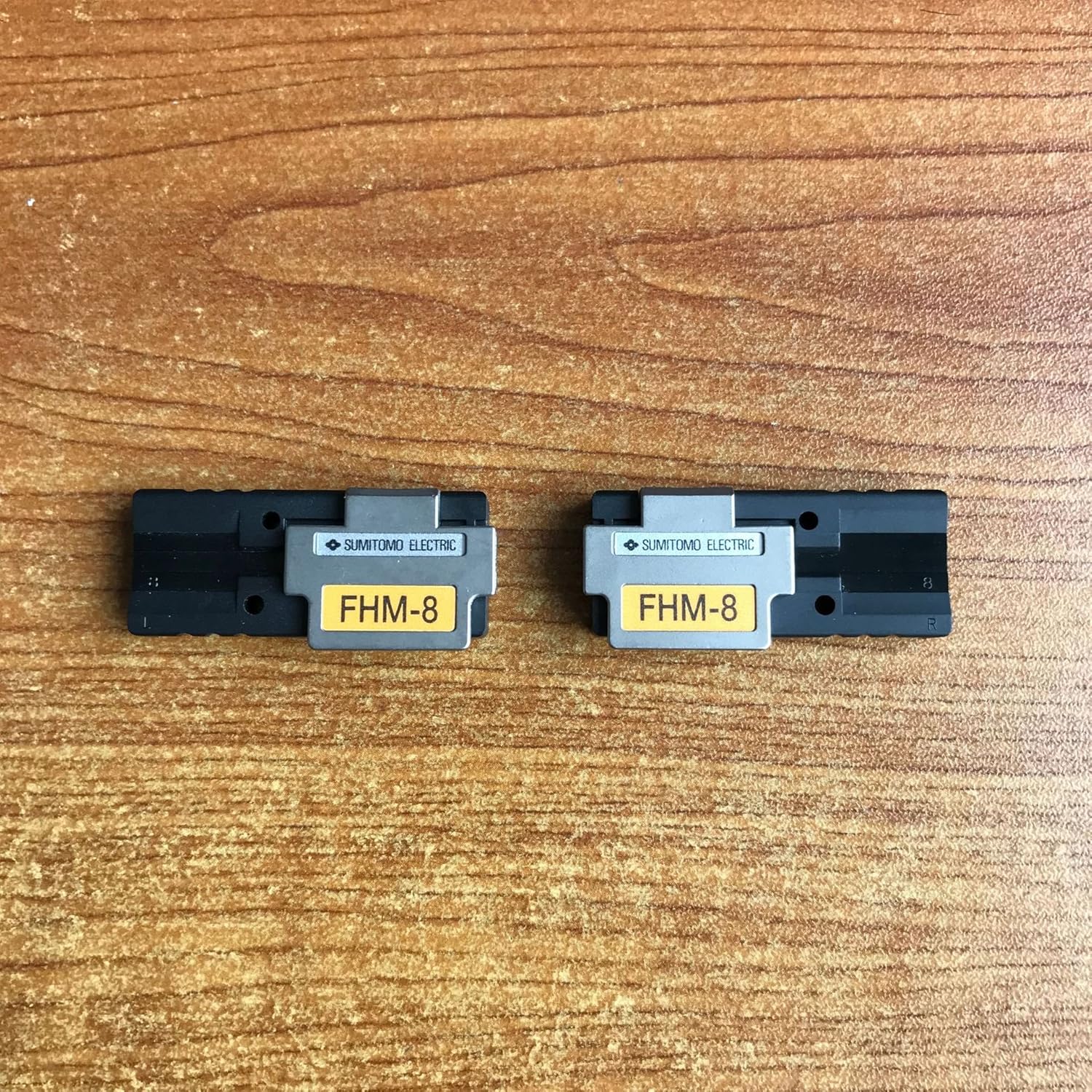 Sumitomo Ribbon Mass Fusion Splicer 8 Core Fiber Holder Sheath Clamp Chucking Fixture FHM-8 for Type-66M12