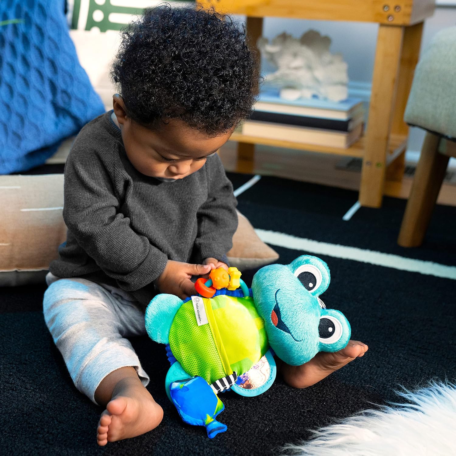 Baby Einstein Ocean Explorers Neptune’s Sensory Sidekick Activity Plush Toy for Ages 0 Months and Up (Pack of 2)