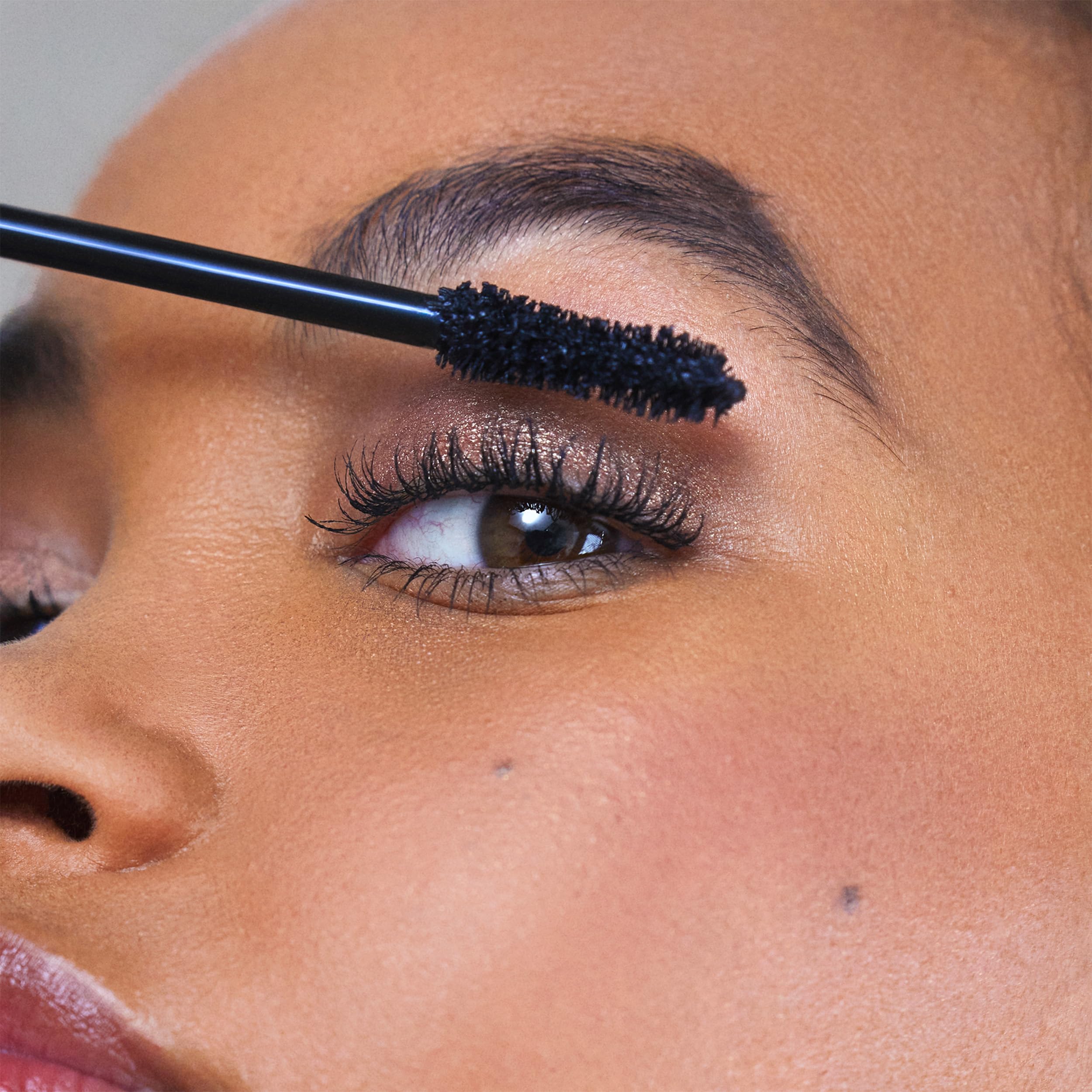3INA MAKEUP - The Eye Primer + The 24h Eye Stick 503 + The 24h Level Up Mascara 900 - Prebase de ojos - Sombra de Ojos en Barra Cremosa - Máscara de Pestañas Negra - Vegan - Cruelty Free
