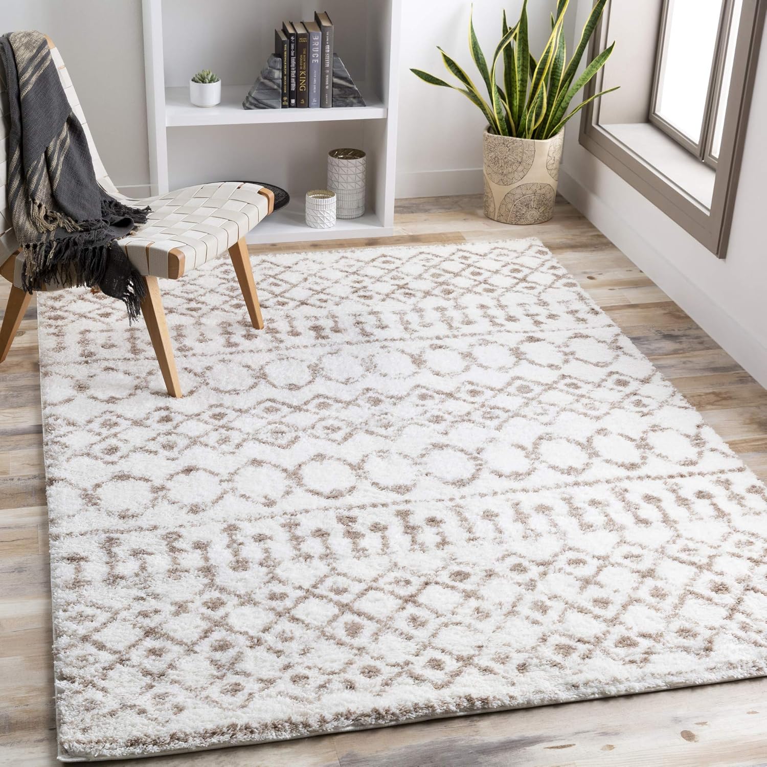 Livabliss Anita Bohemian Shag Area Rug,5'3" x 7'3", Cream/Pale Pink