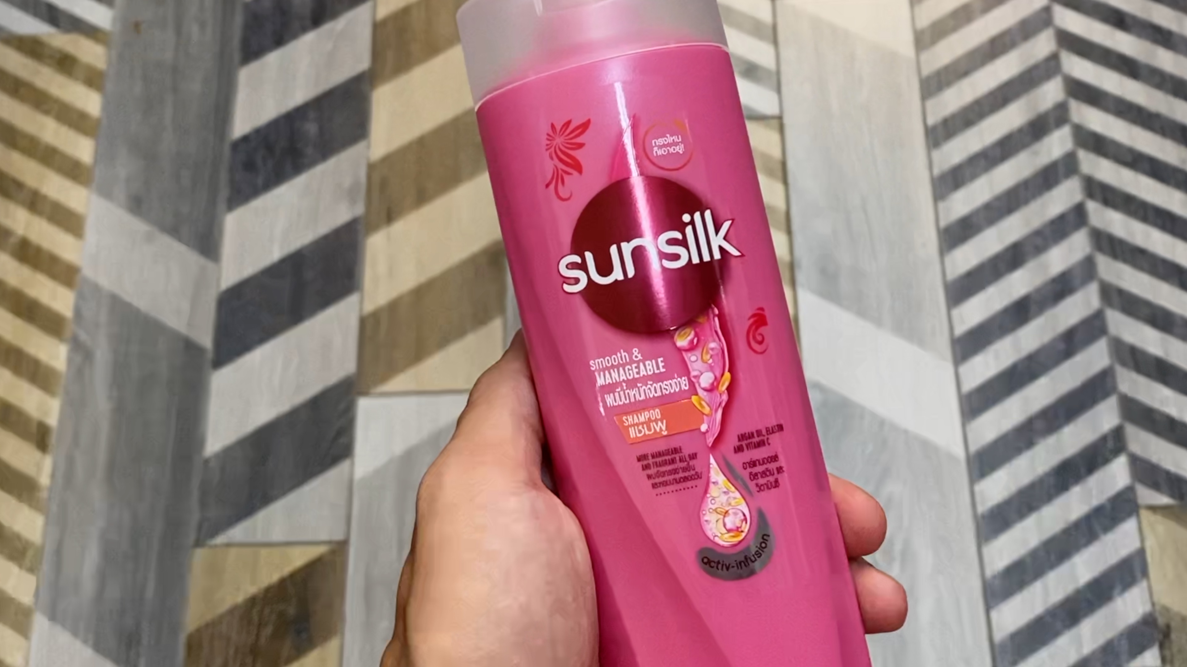 Watch Sunsilk Smooth & Manageable Shampoo Review on Amazon Live