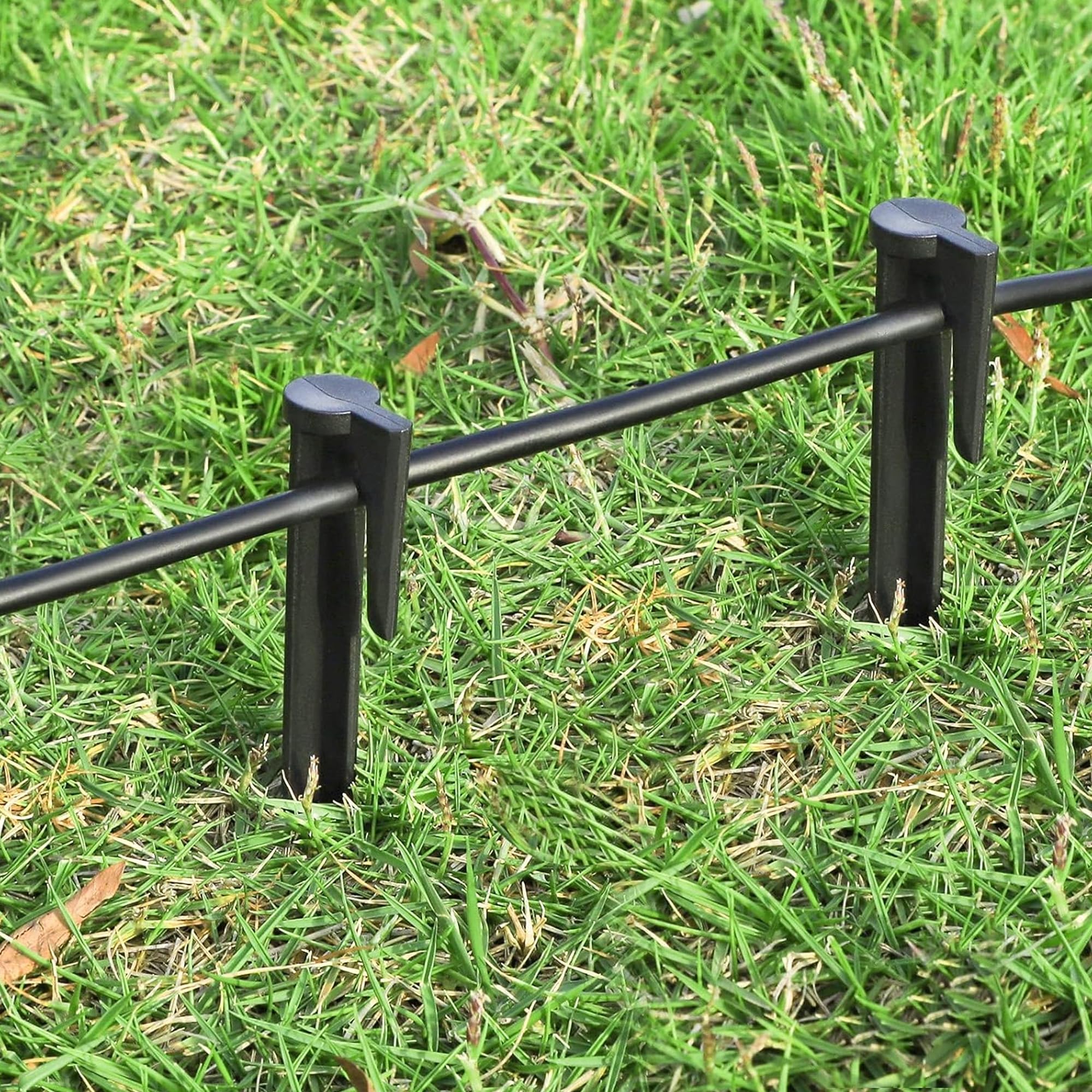 200 Piquets De Terre Pour Fil Périphérique Tondeuse Robot - En Plastique Robuste, Longueur 8.5 Cm, Fixation Facile - 4