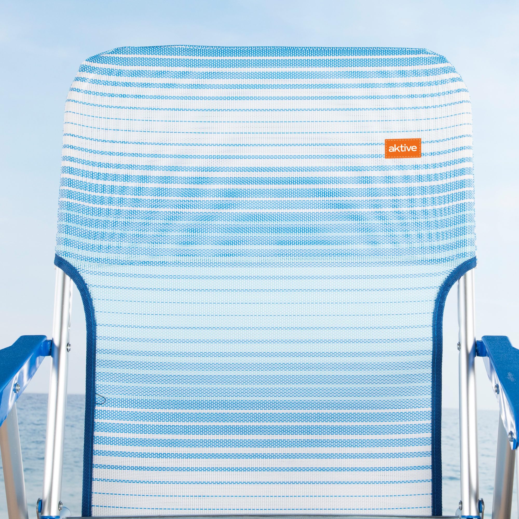 AKTIVE Silla playa plegable, Azul rayas, 45x40x70 cm, Incorpora topes antivuelco, Asa de hombro, Soporta 110 kg, Asiento bajo, Estructura aluminio, Tejido textileno, Reposabrazos plástico (62670)