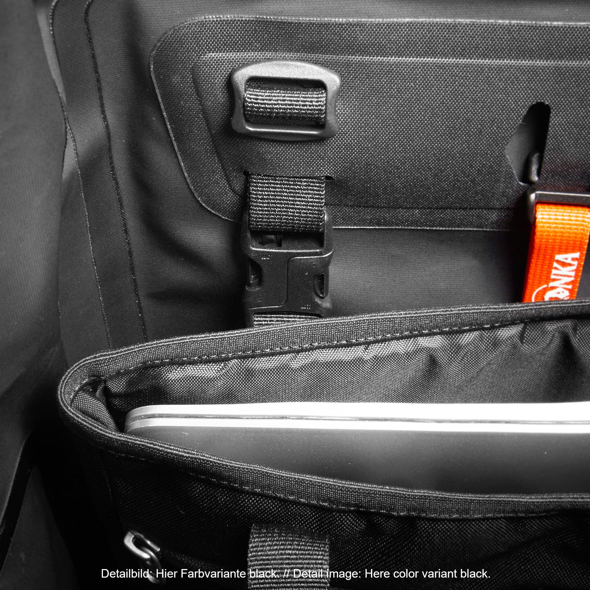 Tatonka Commuter Rolltop 30 WP - Wasserdichter Rolltoprucksack für ein Notebook, MOLLE-System, 30 Liter