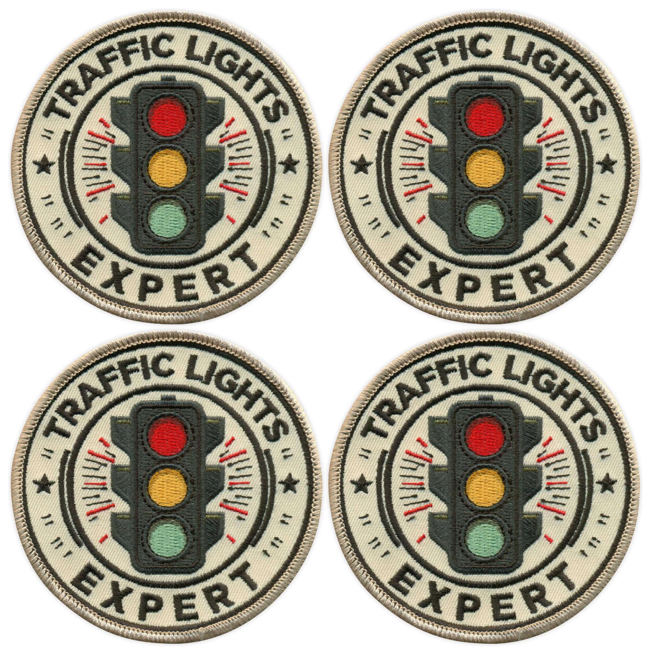 Set di quattro toppe ricamate con scritta "Traffic Lights Expert" (lingua italiana non garantita)