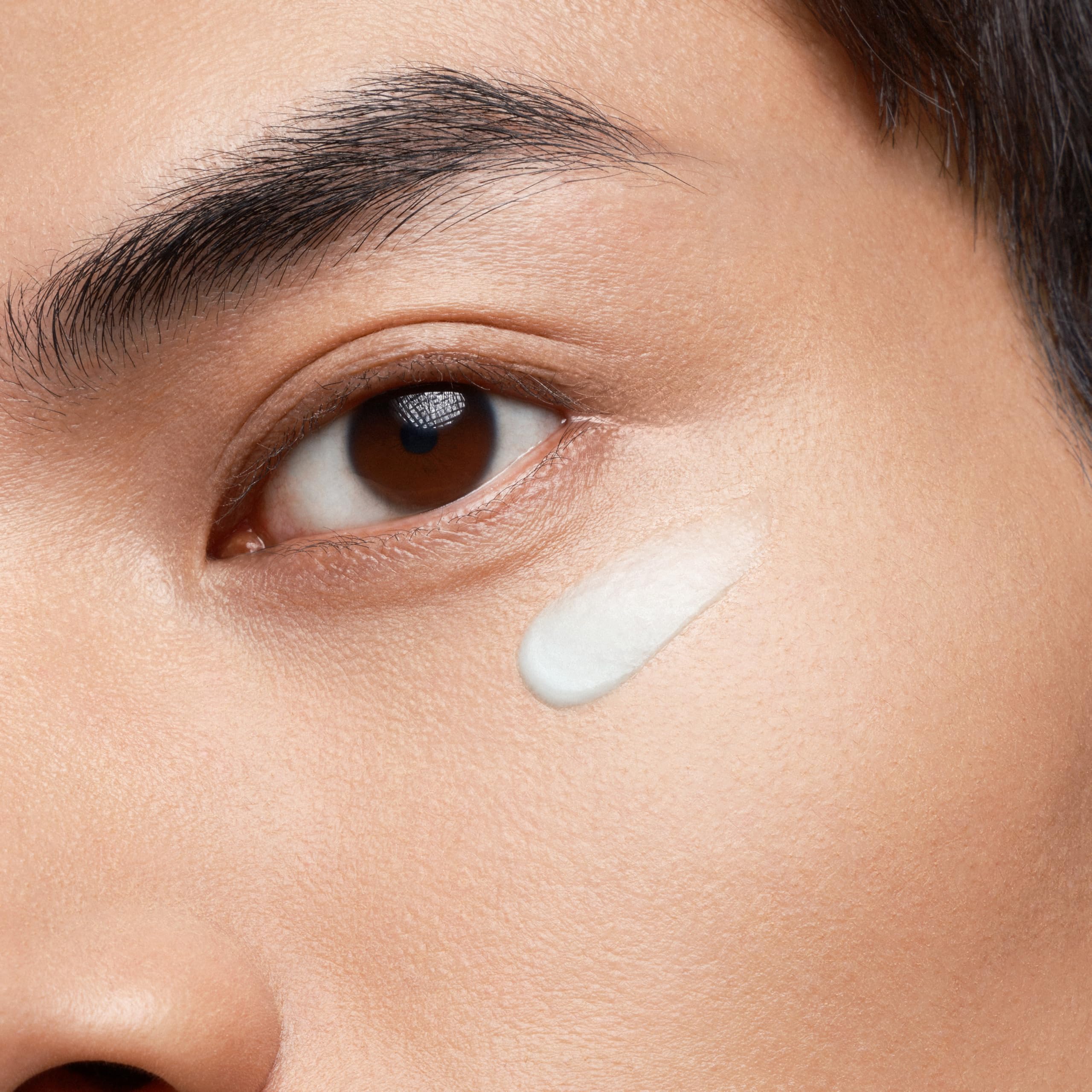 Biotherm Force Supreme Eye Reshaper, Anti-Falten Augencreme für Männer mit Multi-Lifting-Effekt, für eine revitalisierte und straffere Augenpartie, mit Proxylane, Koffein & Hexa-Peptid 8, 20 ml