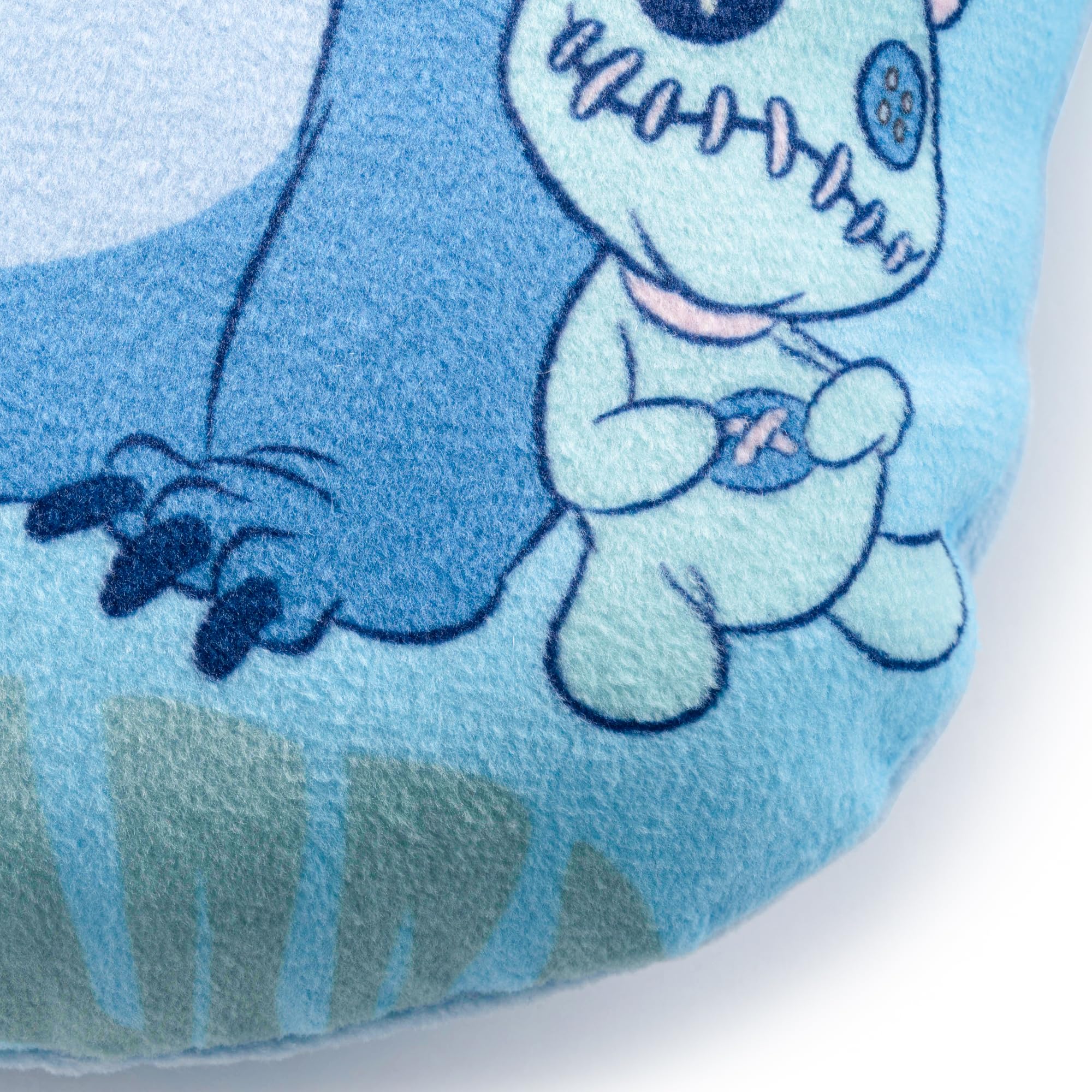 Jay Franco Disney Stitch Oreiller de voyage pour enfants – Support en polyester doux pour voiture, avion et voyages – Motif Lilo et Stitch mignon – Support de cou confortable pour enfants de 3 à 10