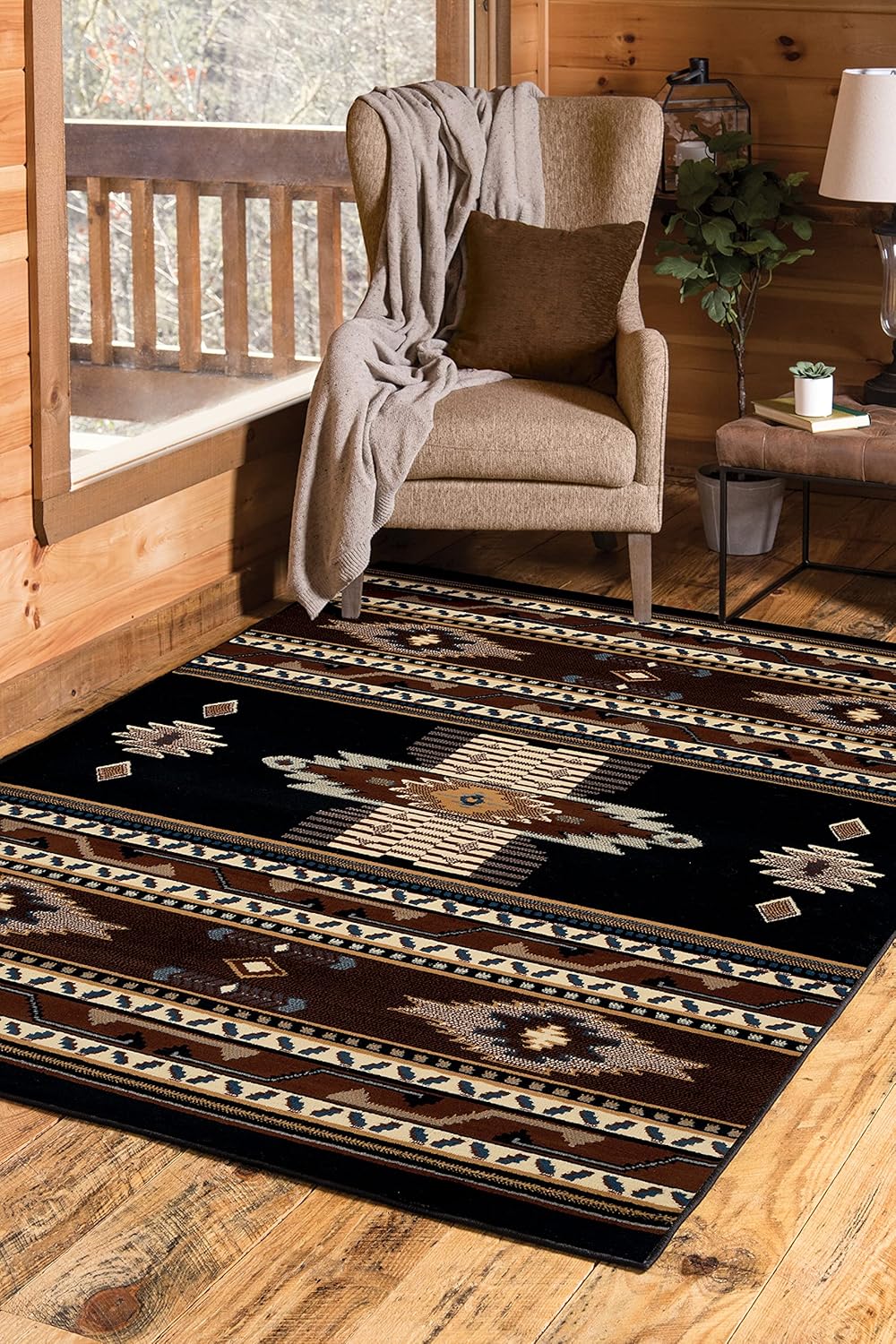 United Weavers of America Manhattan Collection Indoor Rug, 5'3" x 7'6", Black