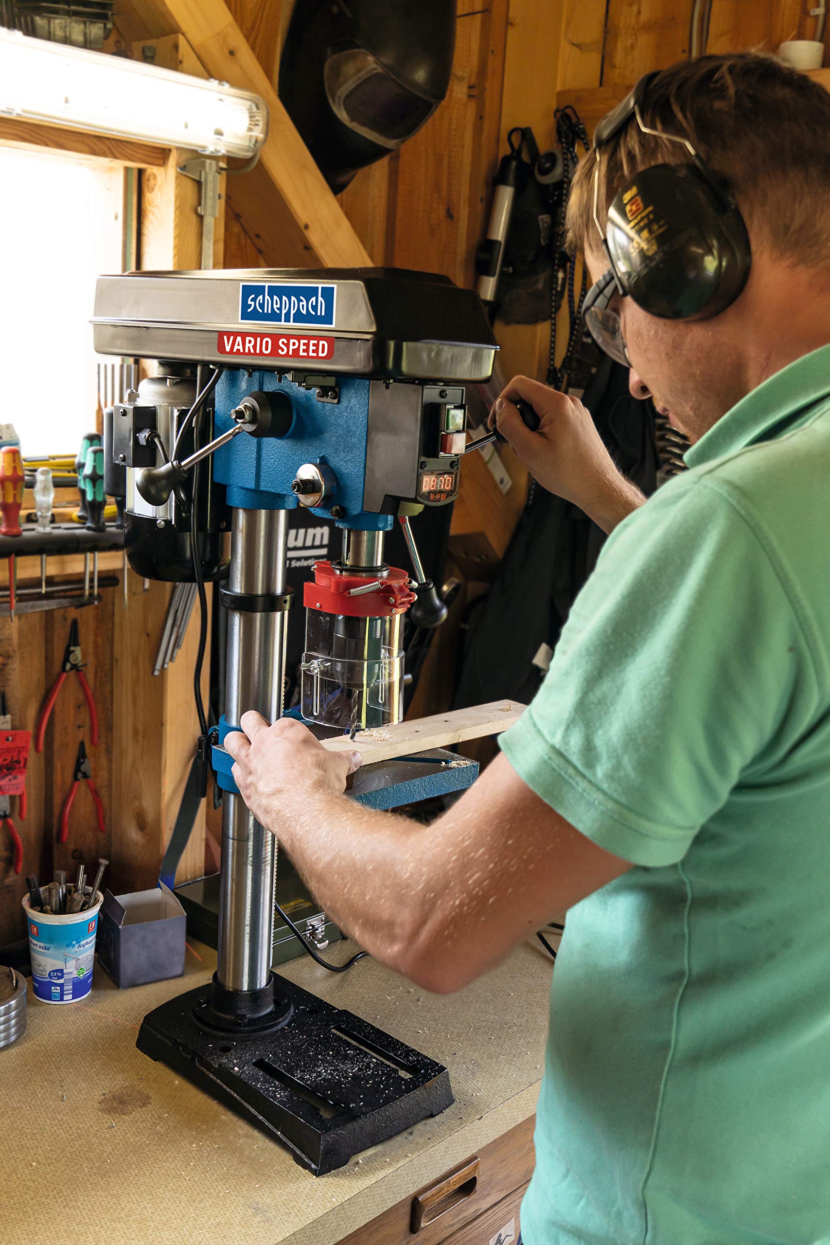 Profi-Säulenbohrmaschine DP19Vario