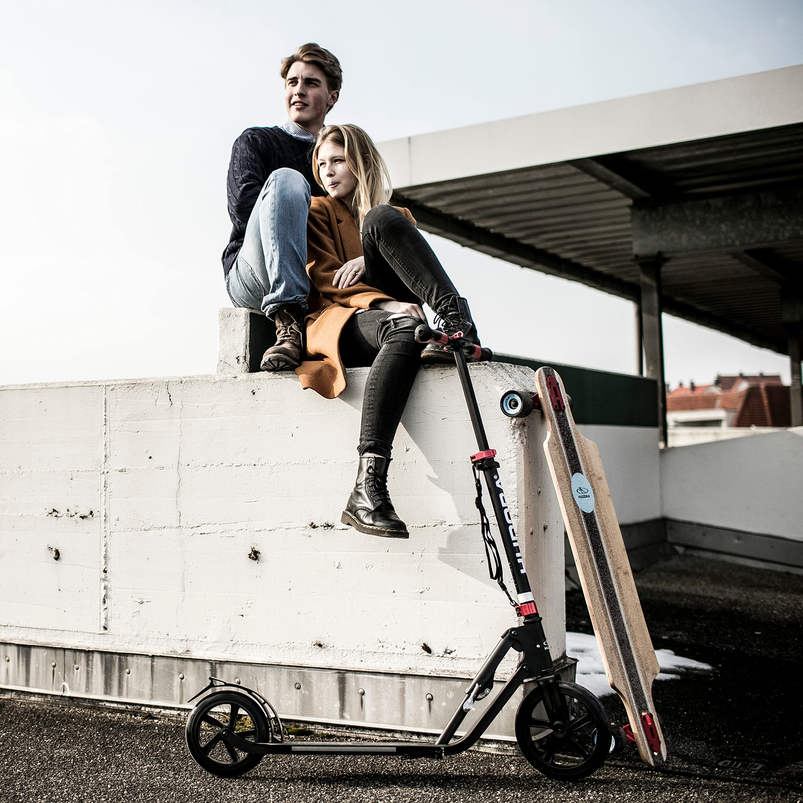 HUDORA BigWheel Style 230 Scooter - Stabiler Aluminium-Roller mit großer Trittfläche - Höhenverstellbarer & zusammenklappbarer Cityroller für bis zu 120kg - Tretroller für Jugendliche & Erwachsene