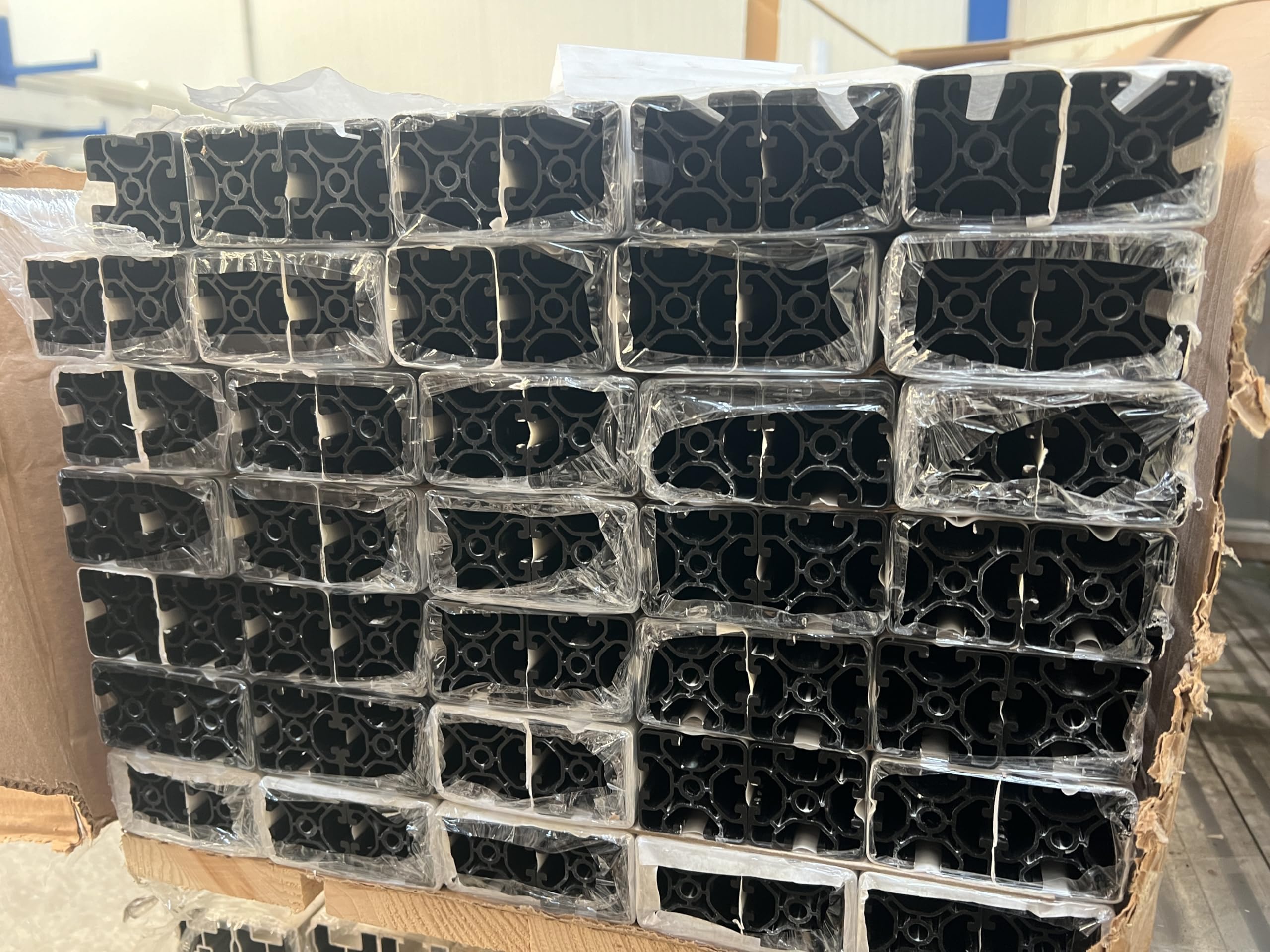 Aluprofil 40x40 mm | Nut 8 | Länge: 2000 mm = 200 cm | schwarz eloxiert | Aluminium Profil | Nutenprofil | Aluprofil | Alu Profil | Leicht | Montagesystem