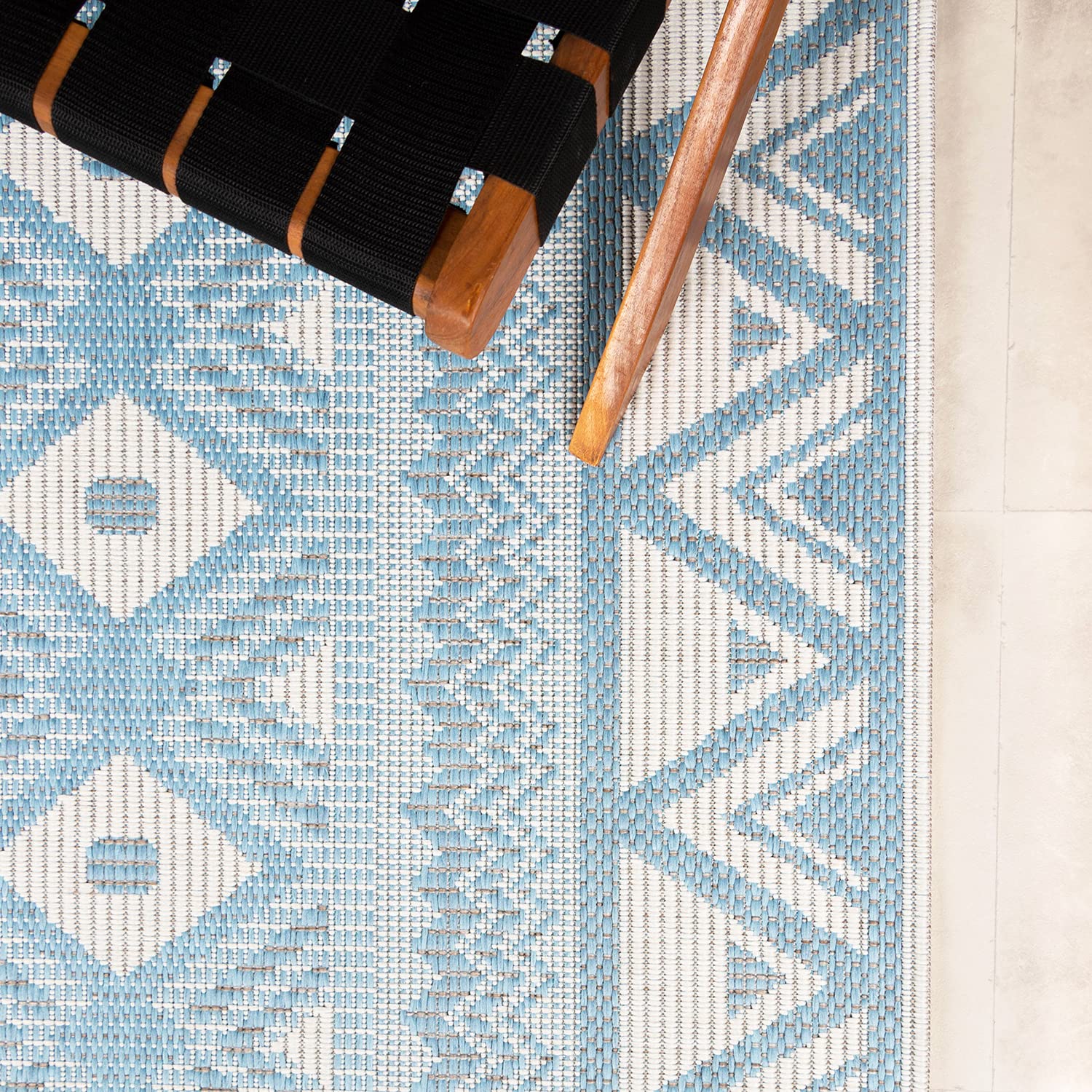 FRAAI | Home & Living In- & Outdoor Teppich - Summer Beyond Hellblau - Wetterfest - Polypropylen - 160x230 cm - Garten/Terrasse - Terrasse Teppich - Outdoor Rug
