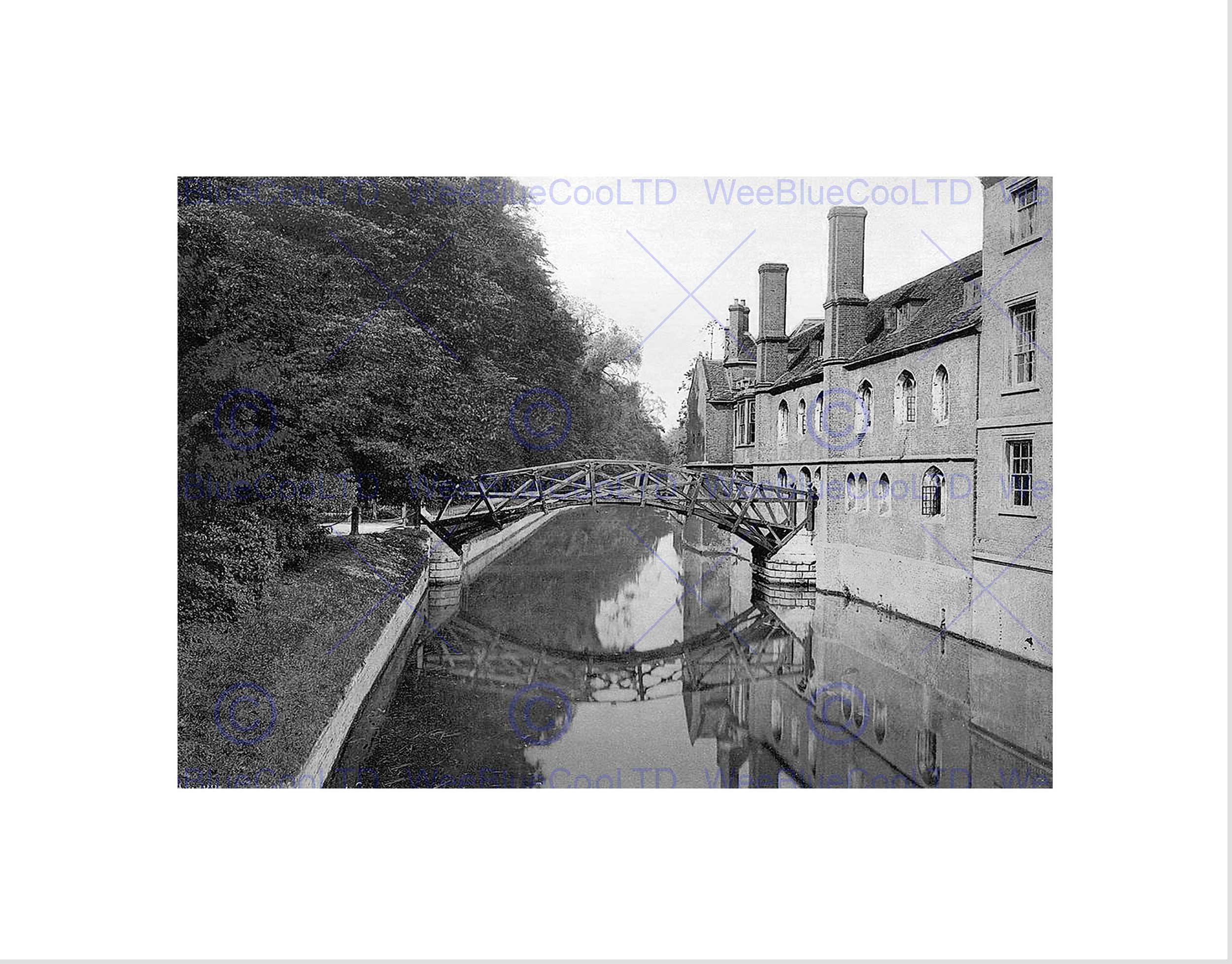 Wee Blue Coo QUEENS COLLEGE BRIDGE CAMBRIDGE VINTAGE OLD BW BLACK FRAMED ART PRINT B12X673