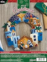 Vista 1 de Bucilla Corona con apliques de fieltro, Ciudad de Belén, tamaño 13 x 12.5 pulgadas, azul, marrón, gris