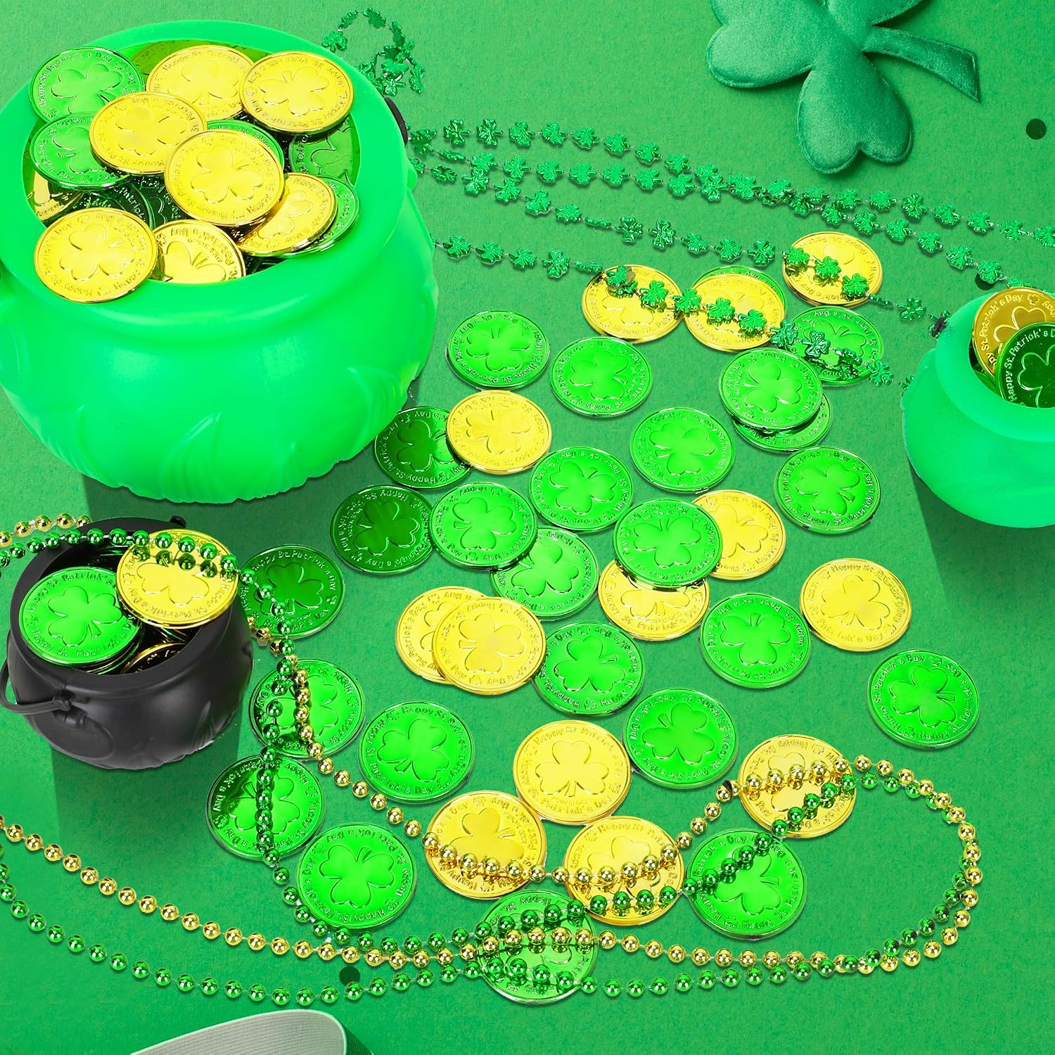 300 PCS St Patricks Day Decorations, 1.4 in St Patricks Day Gold Coins, Gold Green Shamrock Coins Fake Coins Plastic Coins St Patricks Tokens, St Patricks Day Party Supplies Shamrock Decor