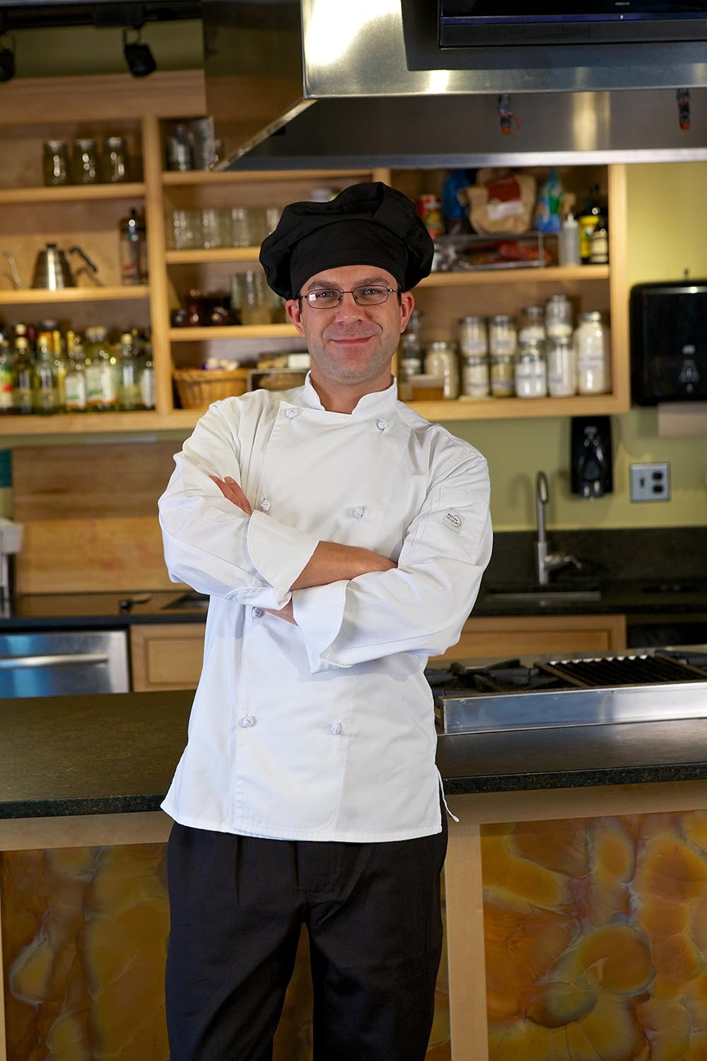 Mercer Culinary womens berets, White, One Size US : Clothing, Shoes & Jewelry