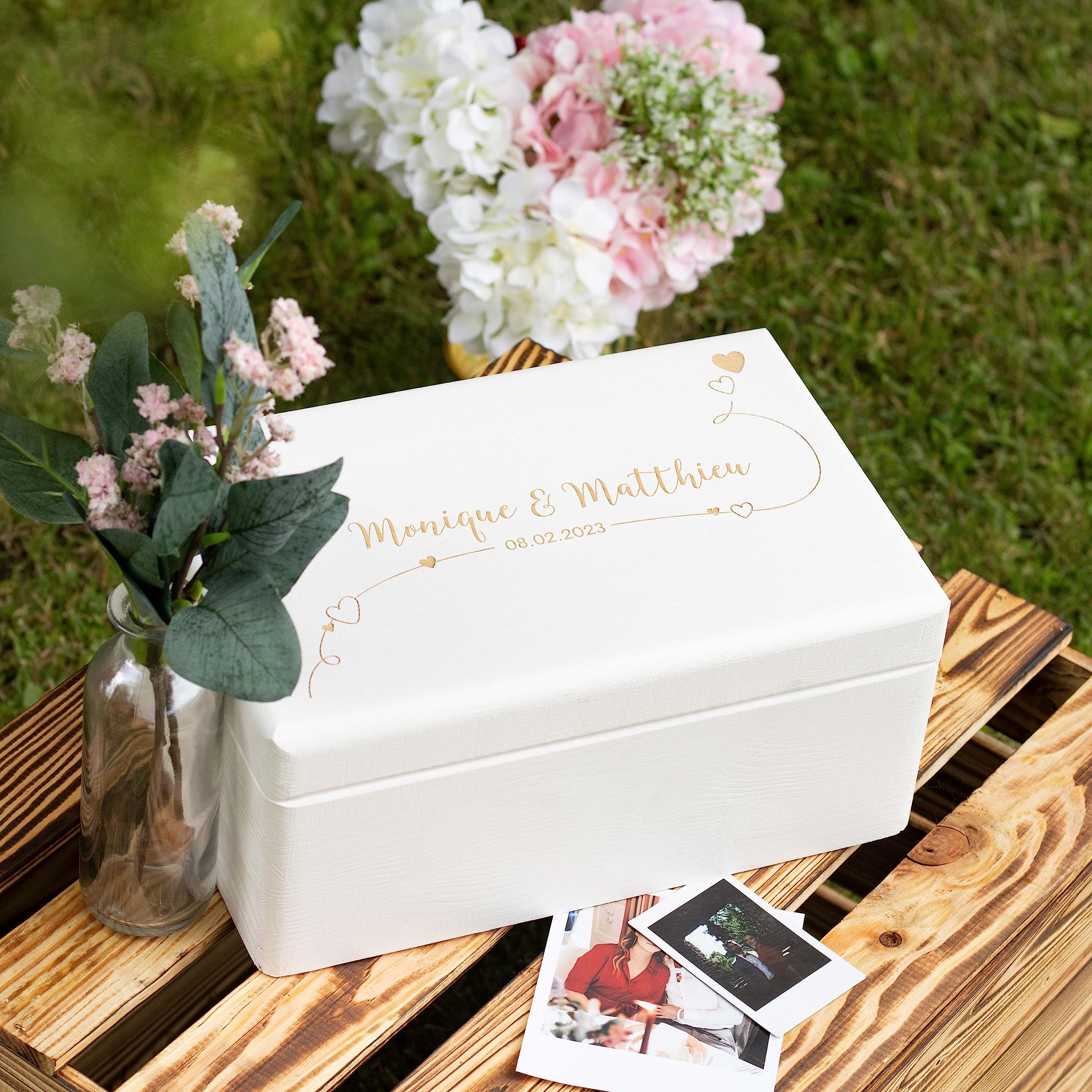 LAUBLUST Boîte à souvenirs de mariage personnalisée | Caisse en bois de rangement avec couvercle gravé - Moitiés | Cadeau pour les mariés - FSC® (Blanc sans fermeture, env. 30 x 20 x 14 cm | M)