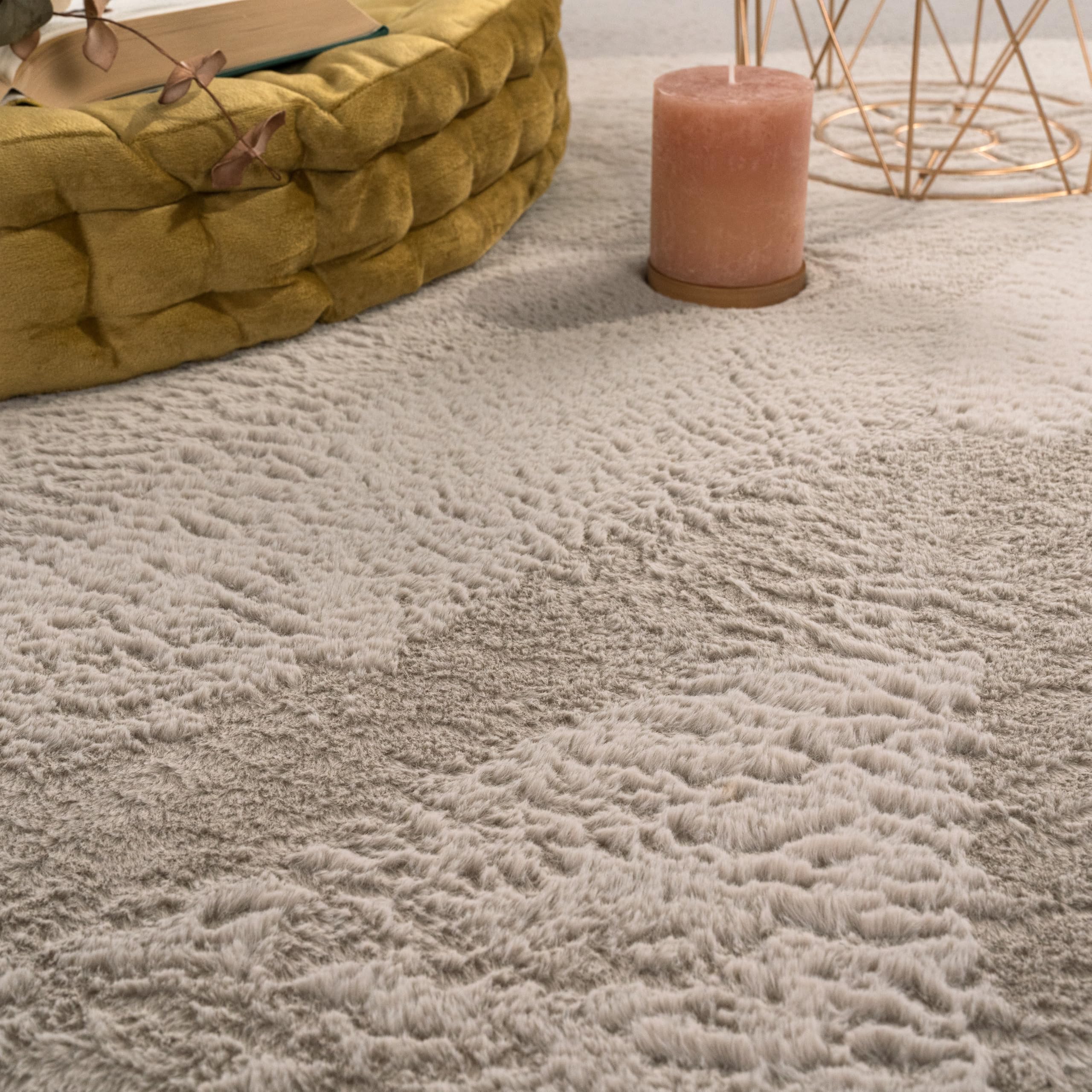 Paco Home Alfombra para Salón en Falsa Piel Suave Lavable Moderna Elegante Fácil de Limpiar Efecto Piel Uni Brillante Fluffy a Pelo Corto, tamaño:160x220 cm, Color:Beige