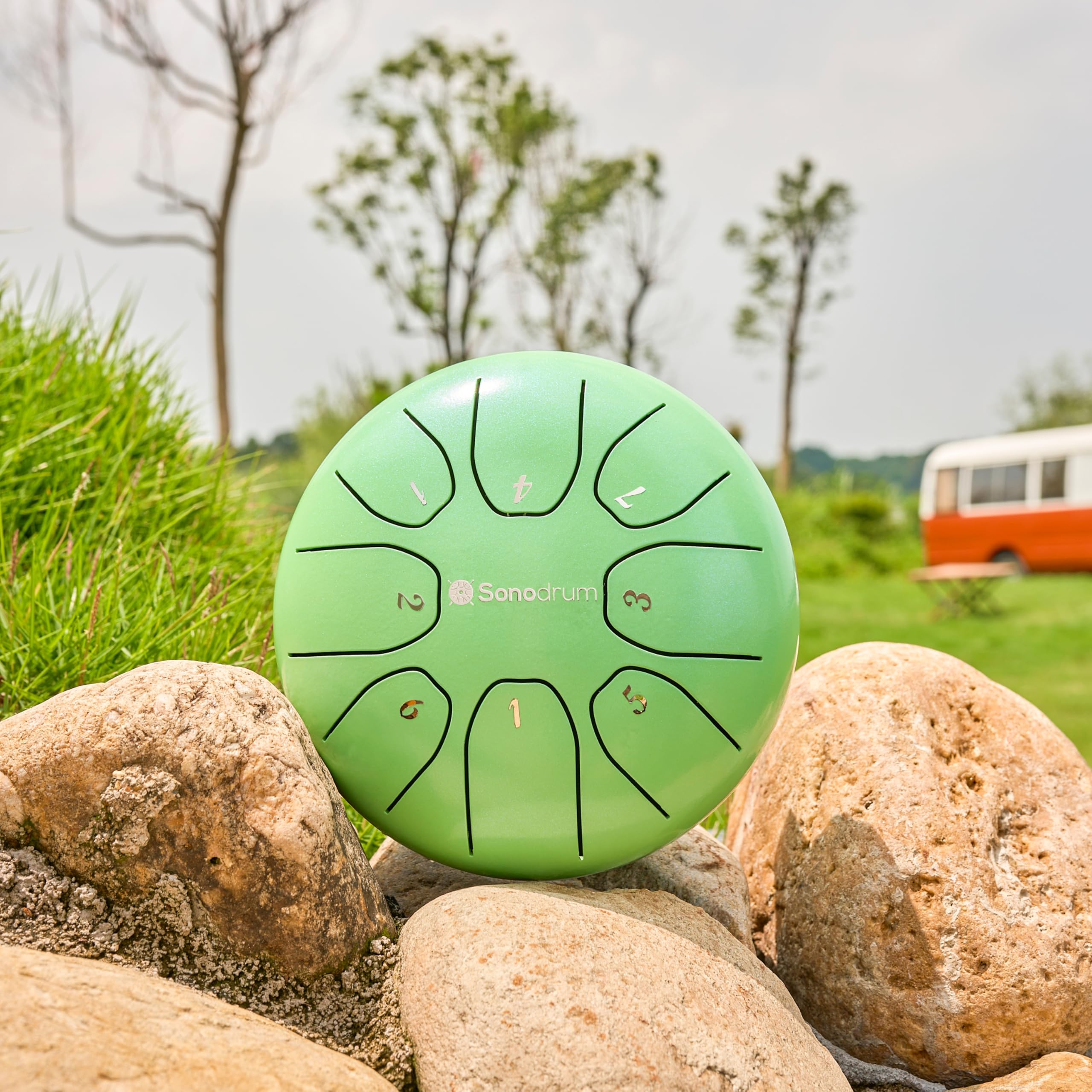 Steel Tongue Drum « Standard » do majeur en vert - 5 pouces avec 8 sons - Tambour à langue en acier avec livre de partitions, mailloches et sac. Savoir jouer des notes n'est pas nécessaire.