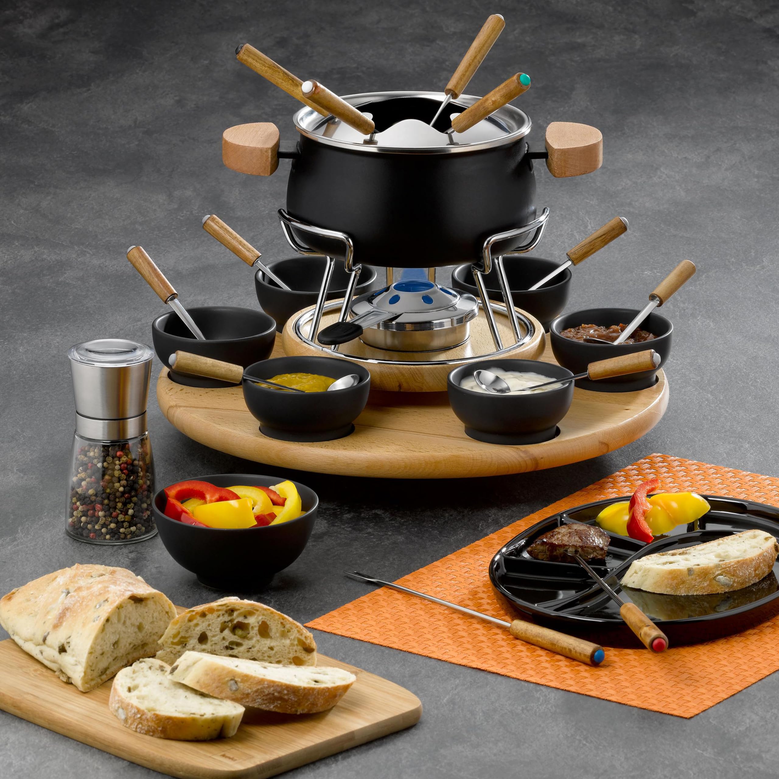 kela Fleischfondue Set 23 teilig, Fondueset für 6 Personen NATURA, Fondue mit drehbarer Holzplatte, Gabeln, Schälchen, Gabelhalter, Brennpastenhalter