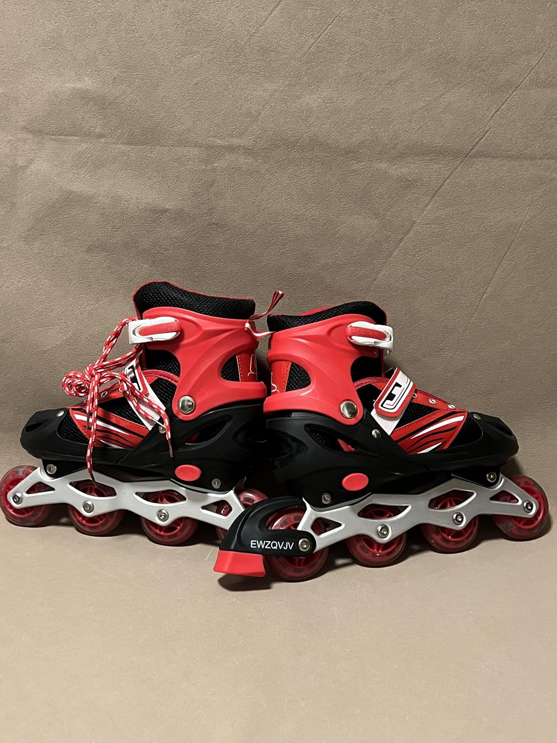 EWZQVJV Roller Skates, Roller Skates for Adult - Adjustable Skates for Indoors & Outdoors