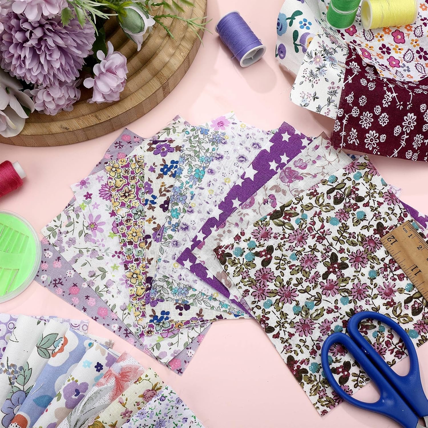 Kinlop 600 Pcs 4 x 4 Inch Cotton Fabric Square Precut Quilting Squares Printed Floral Patchwork Fabric Bundles for Spring DIY Craft Sewing Clothing Accessory(Purple)