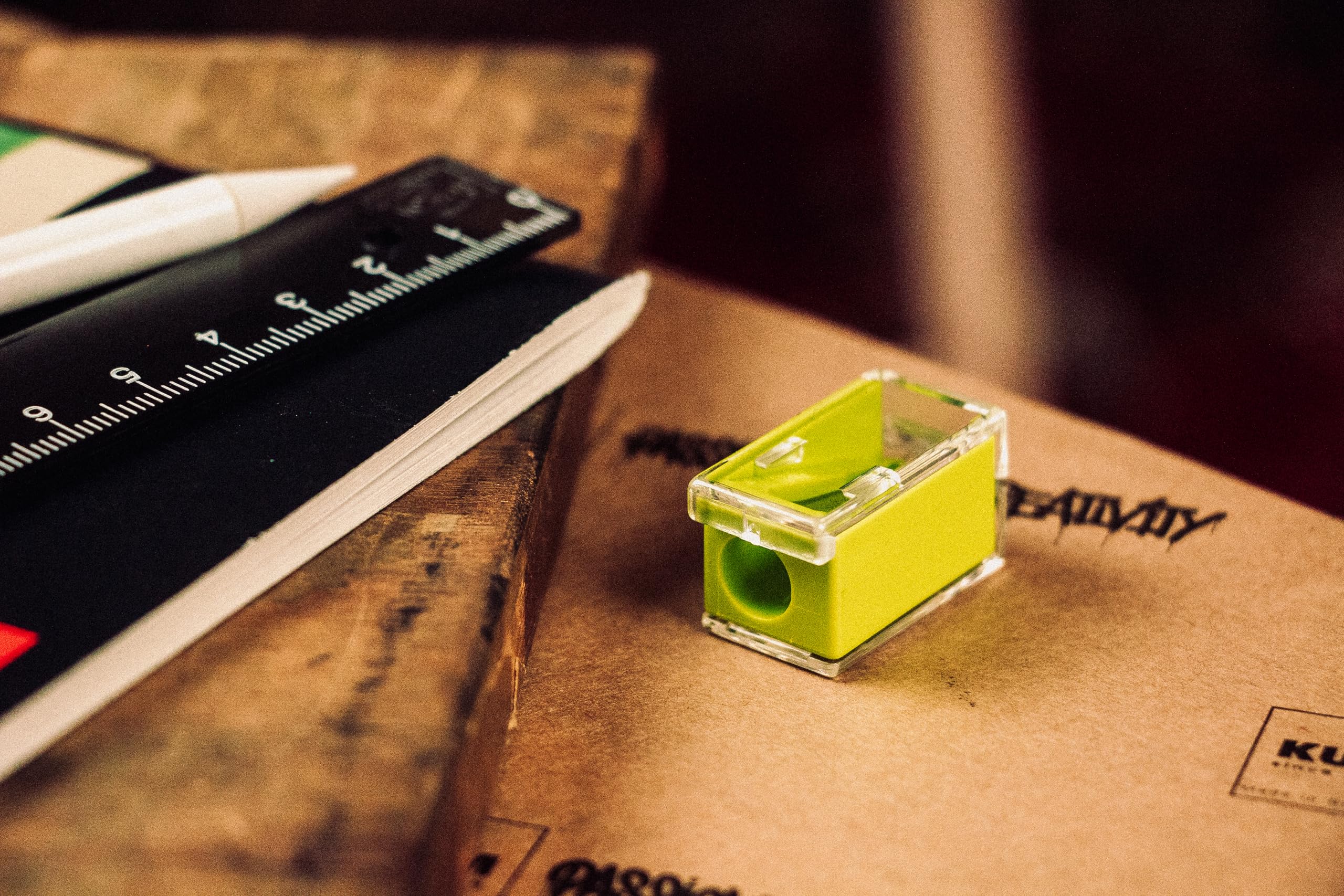 Taille-crayon 1er Prix 2 Usages Liberty Avec Réservoir