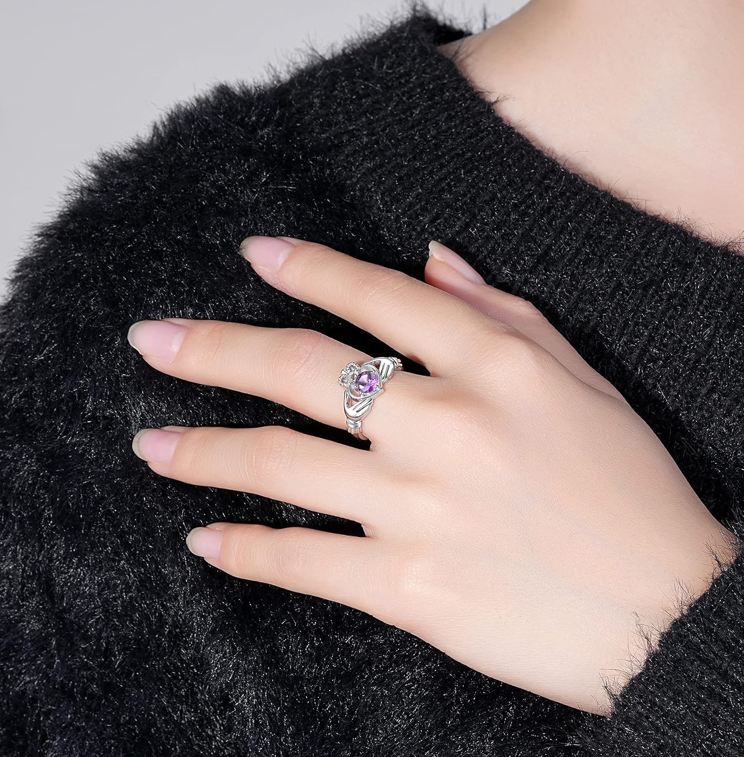 Hug Heart Claddagh Rings for Women - 925 Sterling Silver Irish Claddagh Love Friendship Promise Ring Band Always with You Gift Jewelry