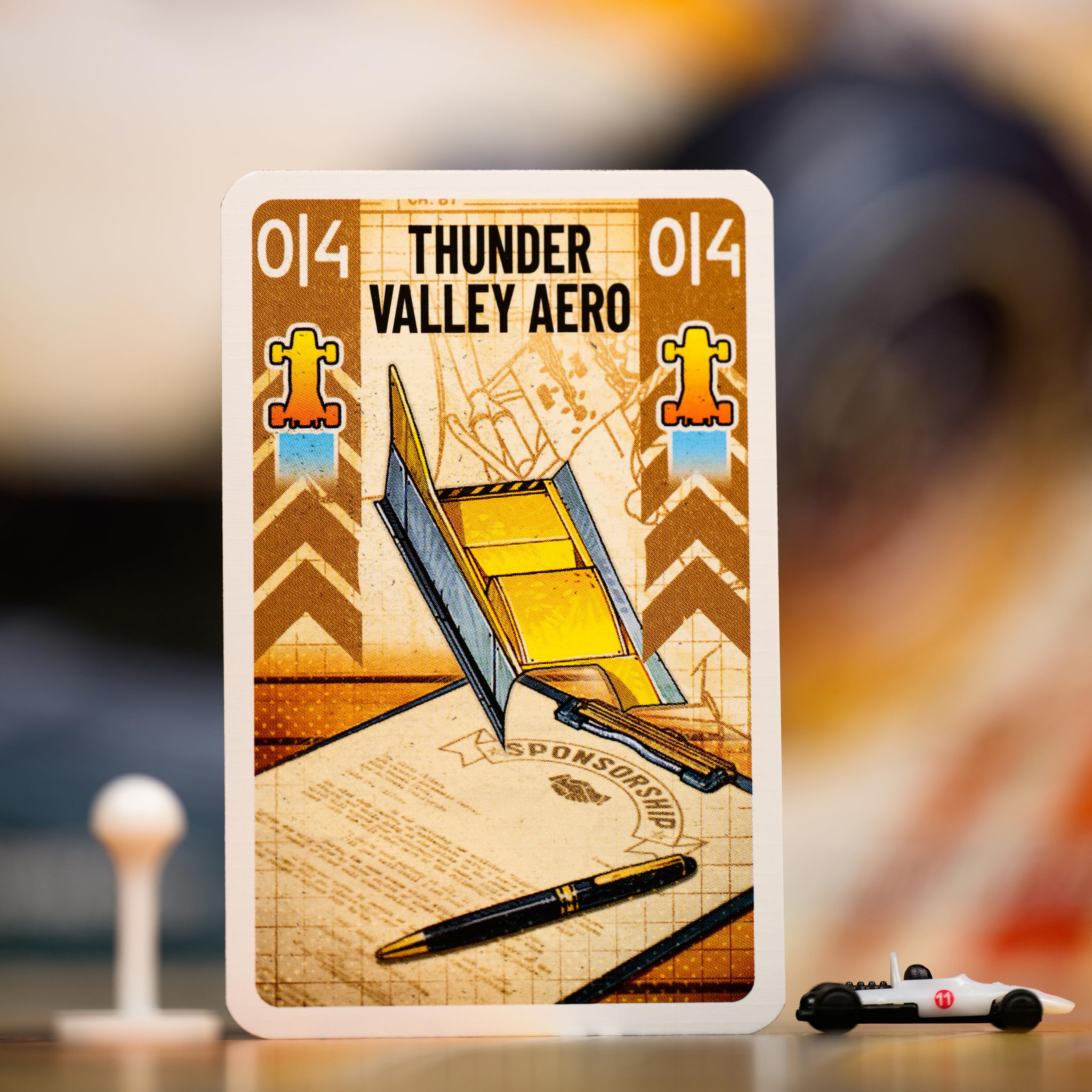 Heat - Pedal to the Metal : Rocky Roads (version anglaise) - Fabriqué par Asmodee | À partir de 10 ans – 1 à 7 joueurs – 60 à 90 minutes de temps de jeu – Jeux de société – Jeu de stratégie/famille
