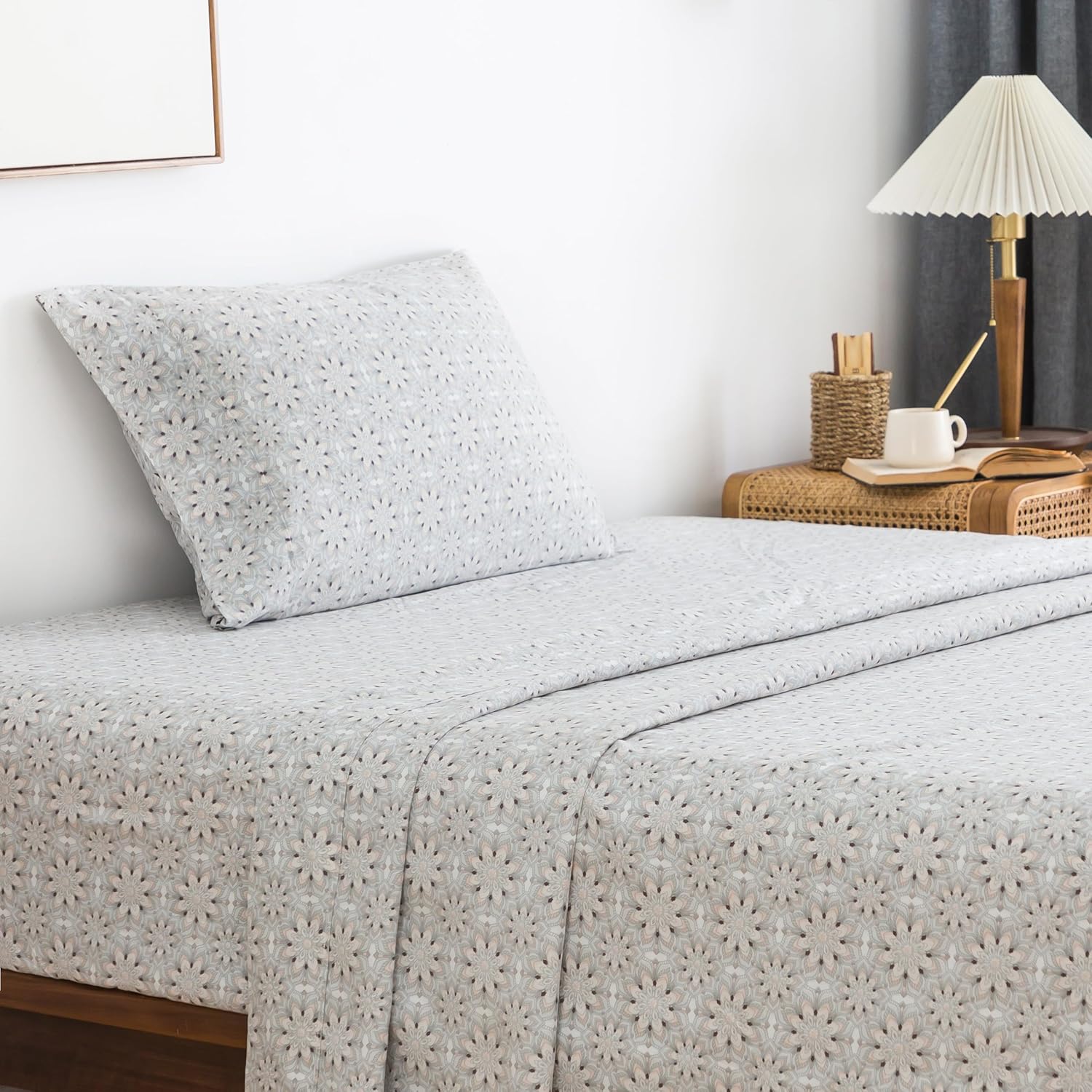 KACEMOO Queen Sheet Set 4PC Printed Bed Sheets Yellow Ivory Floral Sheet Queen Pattern Cooling Soft Microfiber 17”Deep Pocket Sheet Set, Easy Care, Breathable, Wrinkle Free, Machine Washable Bed Set