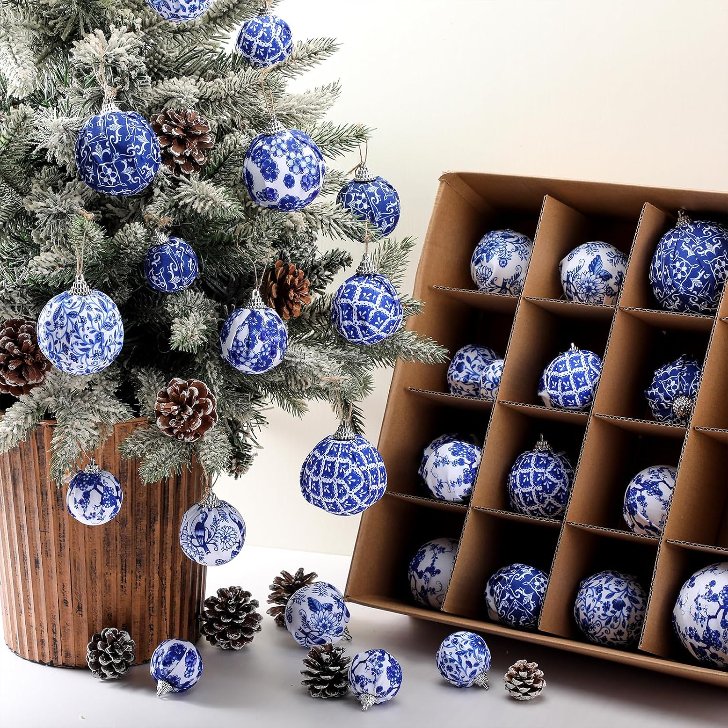 36 Pcs Christmas Chinoiserie Ball Ornaments Blue and White Chinoiserie Tree Decoration Christmas Tree Hanging Ornaments Blue White Fabric Wrapped Xmas Decorations for Party, 3 Sizes