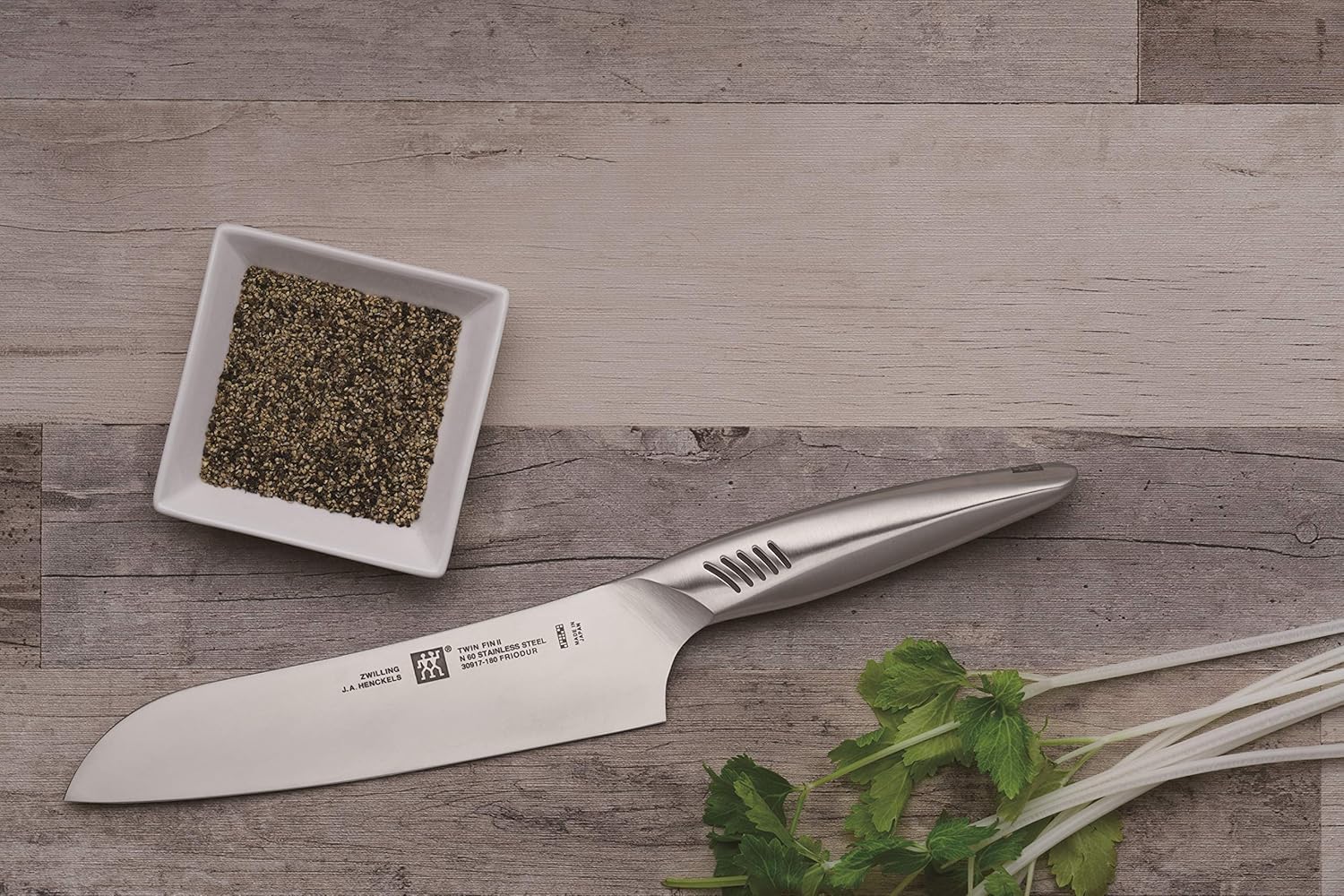 Zwilling 30911-201 Twin Fin 2 Chef's Knife, 7.9 inches (200 mm), Made in Japan, Chef's Knife, All Stainless Steel, Dishwasher Safe, Made in Seki City, Gifu Prefecture