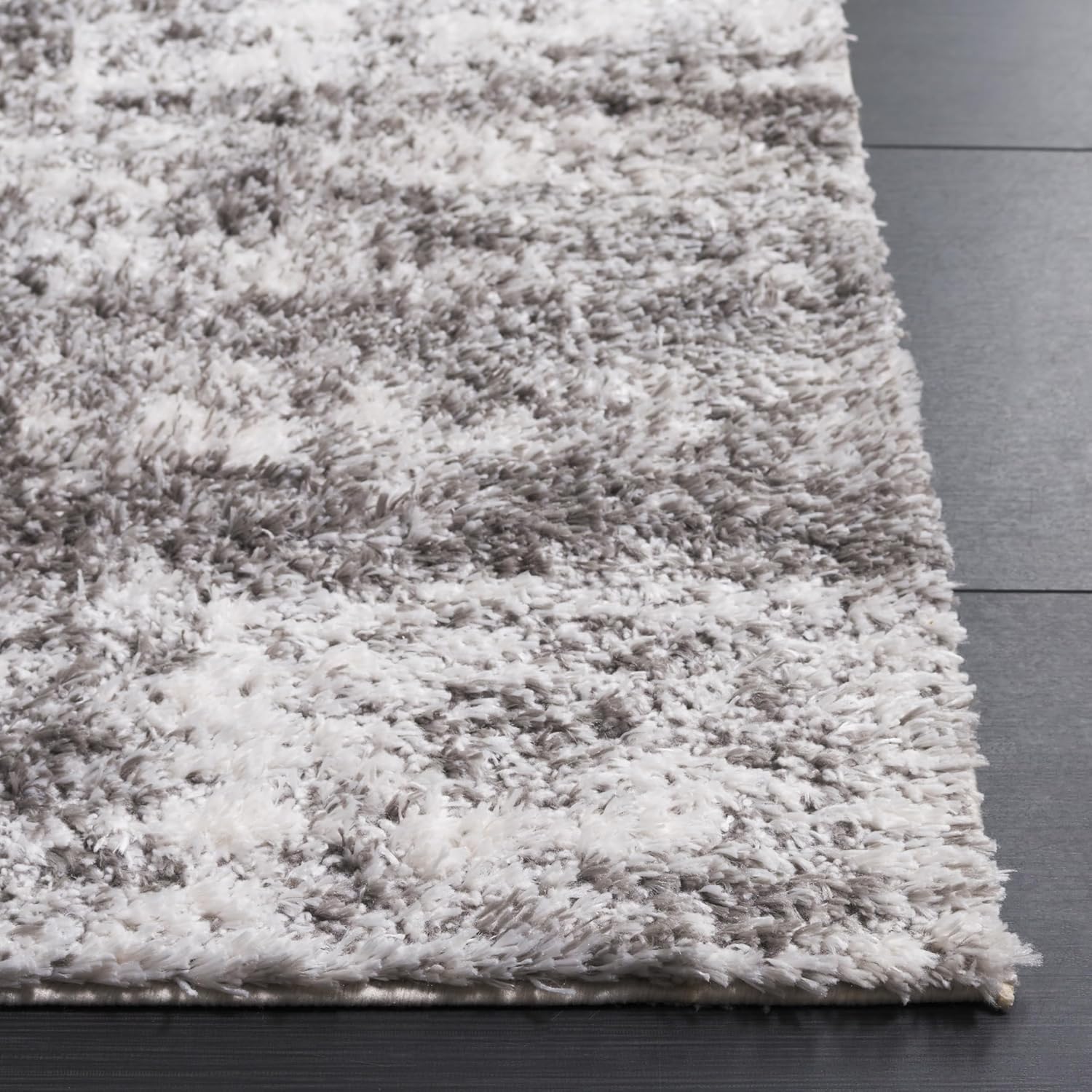 Safavieh Penelope Shag Collection Runner - 2' x 8', Grey & Ivory, Non-Shedding & Easy Care, Ideal for The Living Room, Dining, Bedroom (PNL520F)