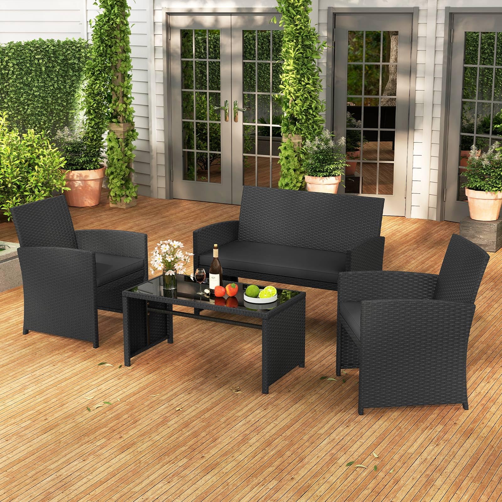 GIANTEX Set Salotto Esterno 4 Pezzi in Rattan PE, Divano 2 Posti + 2 Poltrone + Tavolo Basso con Piano in Vetro, Arredamento da Giardino per Terrazza e Patio, Nero