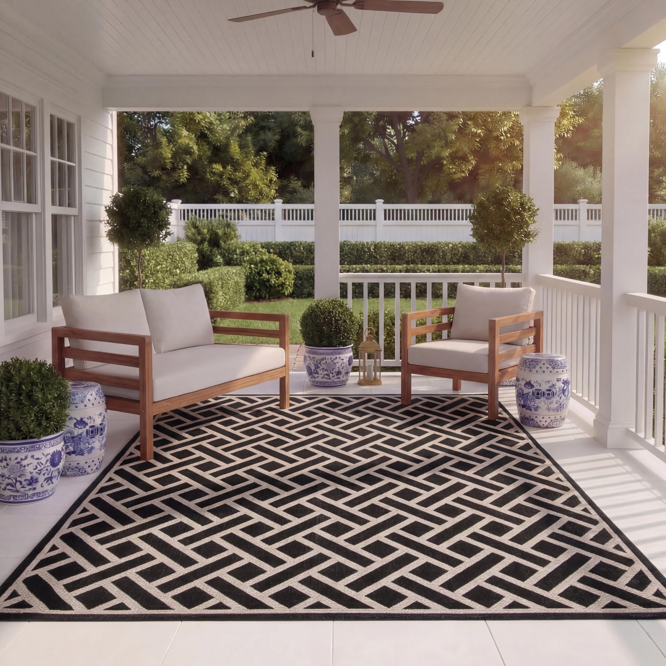 SAFAVIEH Courtyard Collection 8' x 11' Black / Light Beige CY6306 Indoor/ Outdoor Waterproof Easy-Cleaning Patio Backyard Mudroom Area-Rug