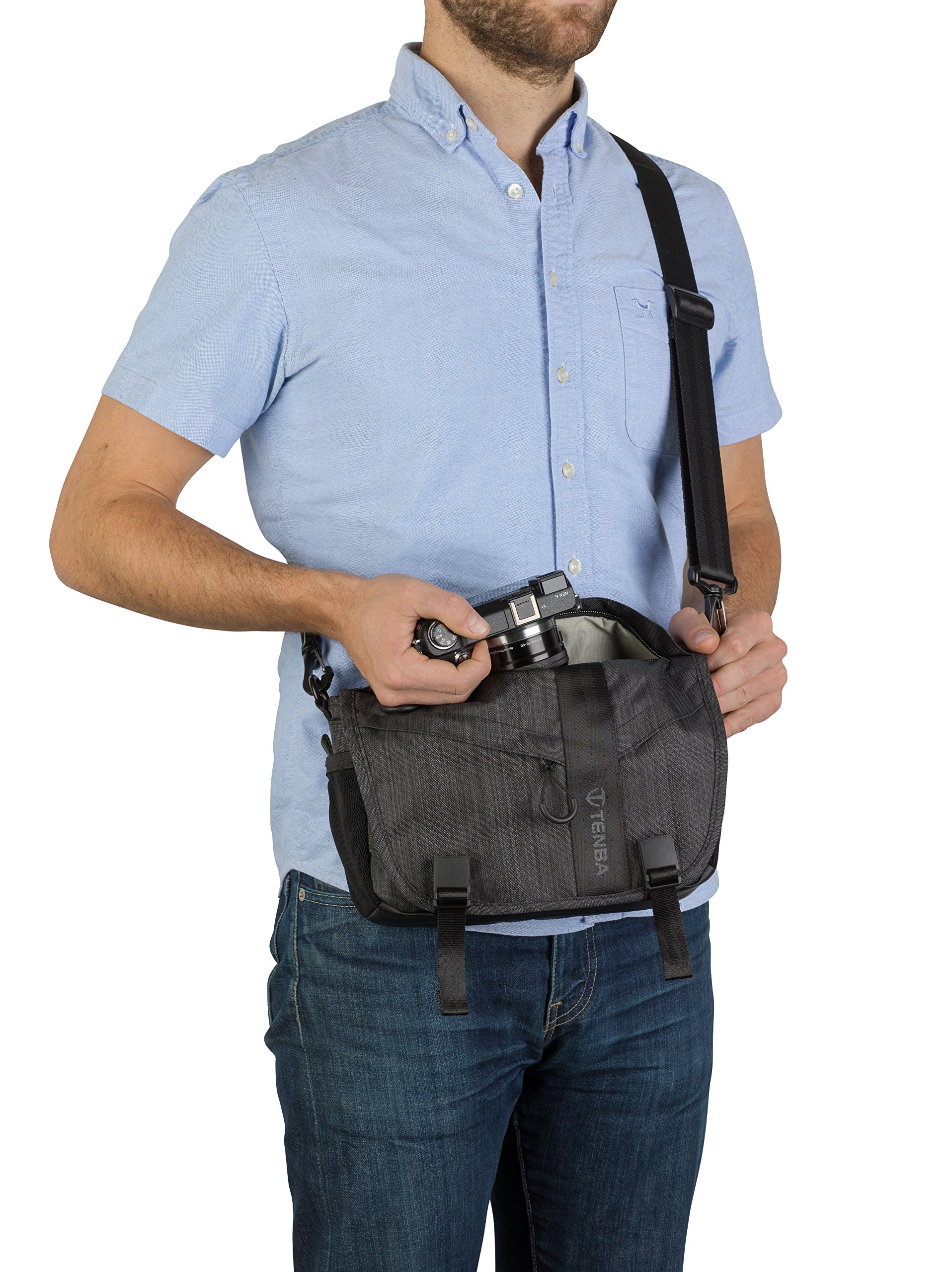 Amazon | TENBA カメラバッグ MESSENGER BAG DNA8 3.5L グラファイト