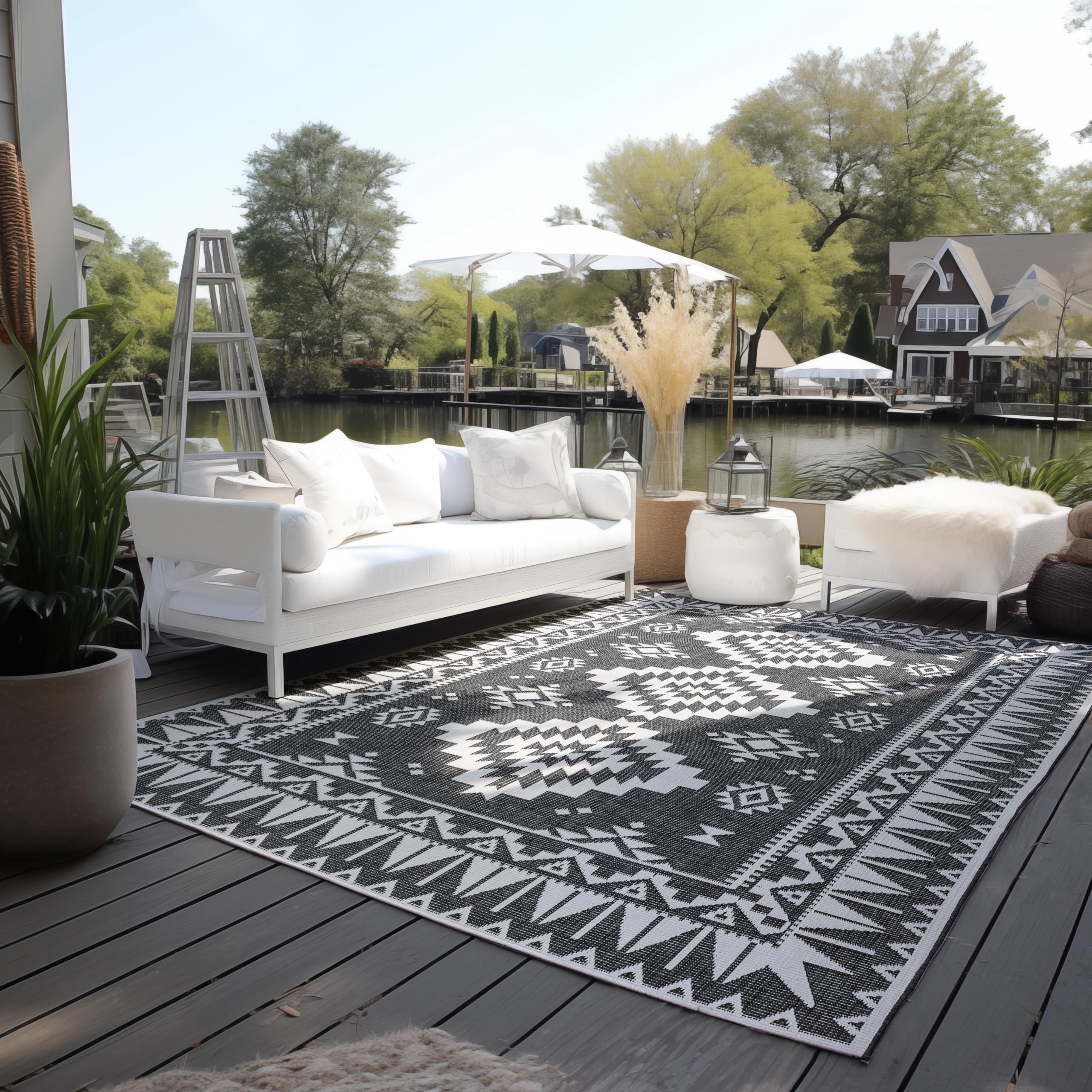 Elle Decoration In und Outdoor Teppich – Wendeteppich Wetterfest & Wasserfest - Modernes Geometrisches Muster Rauten Muster Outdoorteppich für Garten, Balkon, Terrasse, Wohnzimmer – Schwarz, 160x230cm