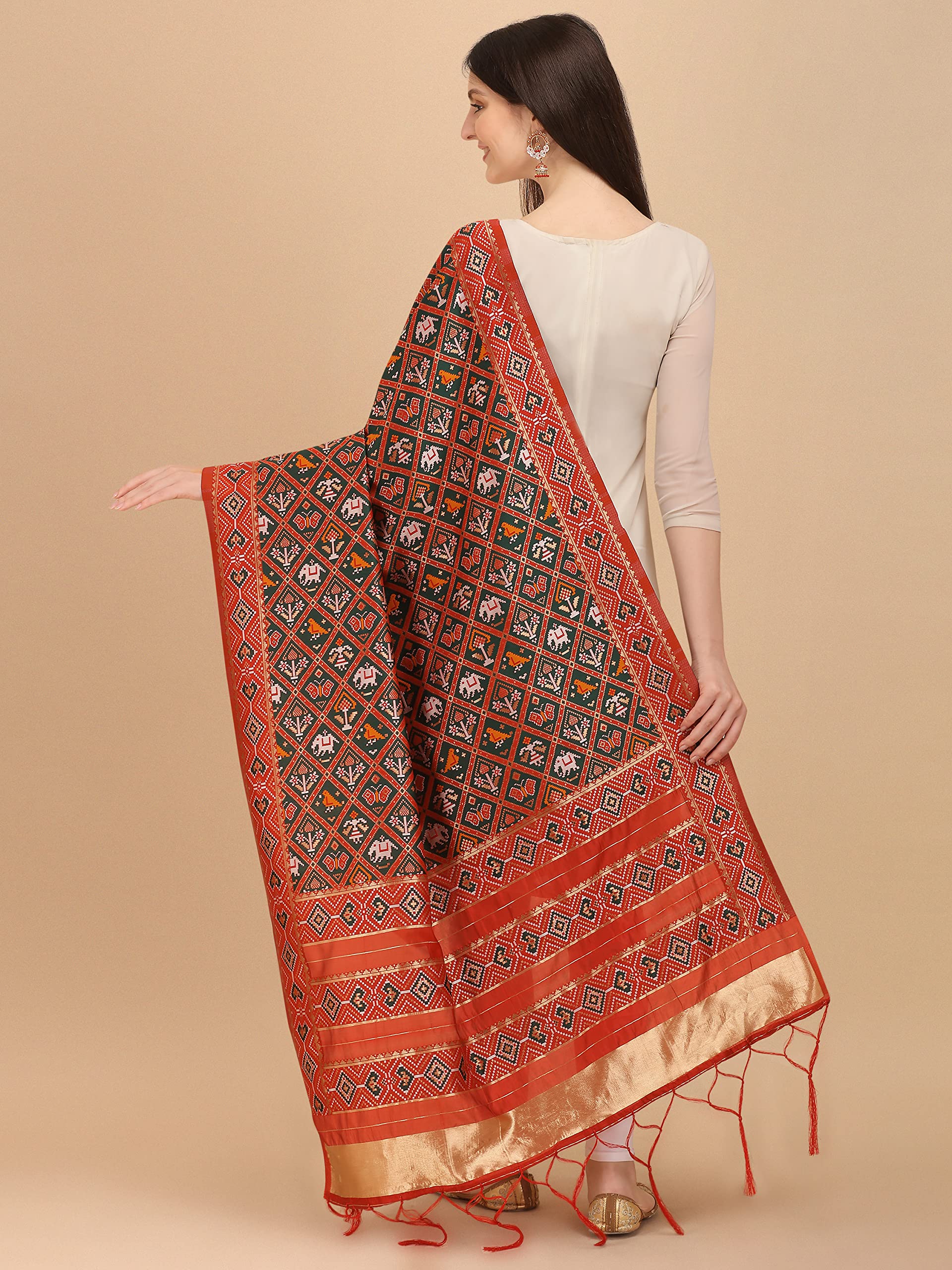 DEVANGI Women's Woven Silk Blend Patola ikkat Dupatta/Chunni, Width 45 inch, Length 2.5 meter (OM-DT-08-BGREEN) 3