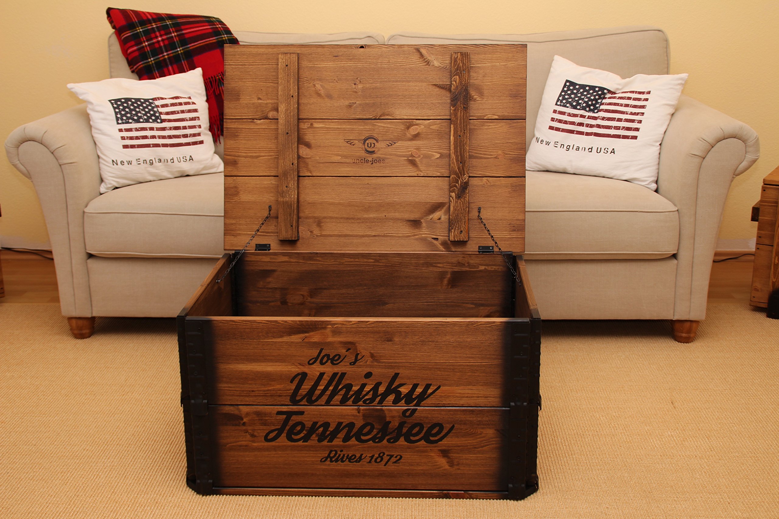 Uncle Joe´s Holzkiste Truhe Couchtisch Massivholz nussbaum Vintage Shabby chic