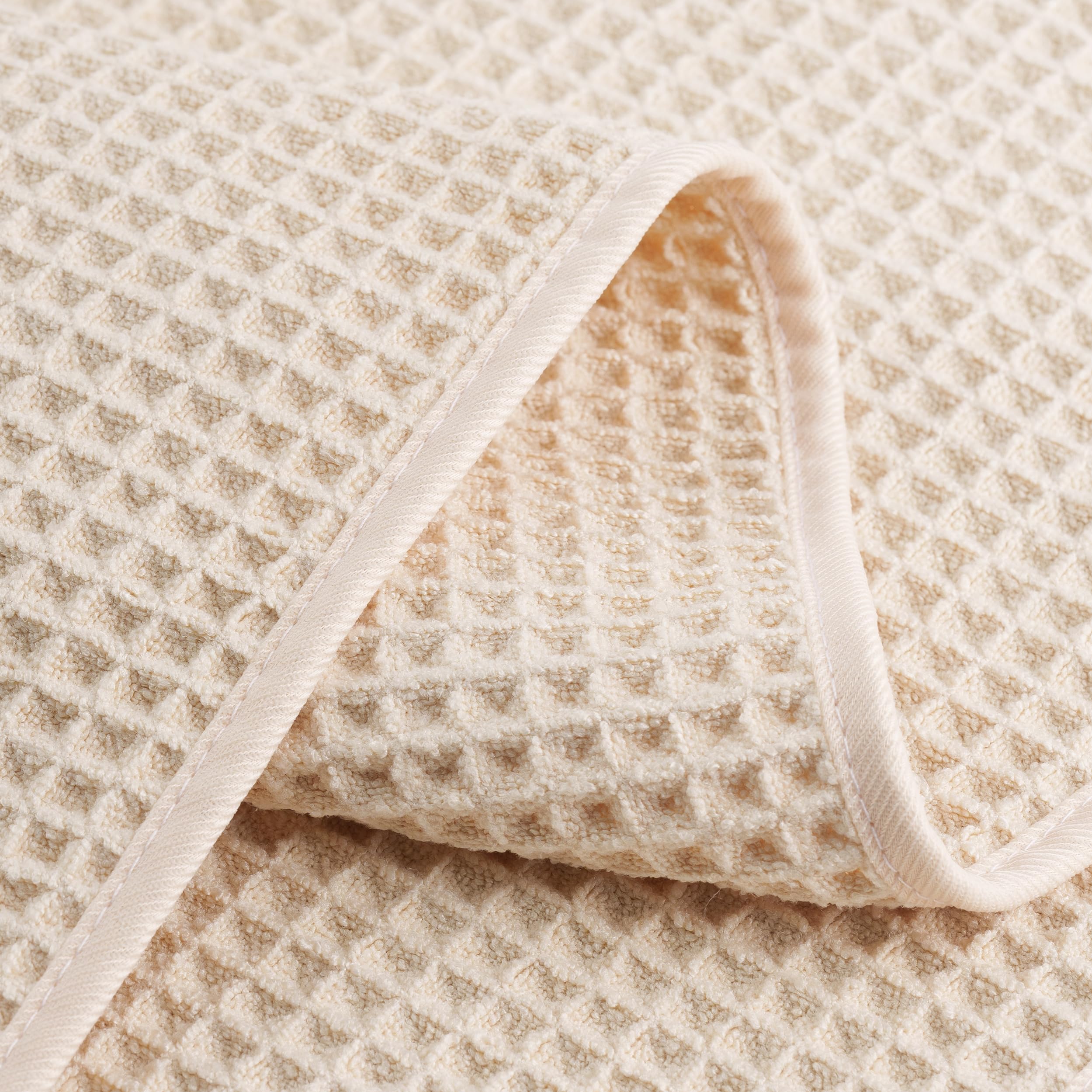 POLYTE Microfibre Lint Free Hand Towel, 40 x 76 cm, 4 Pack (Light Beige, Waffle Weave) - Image 4