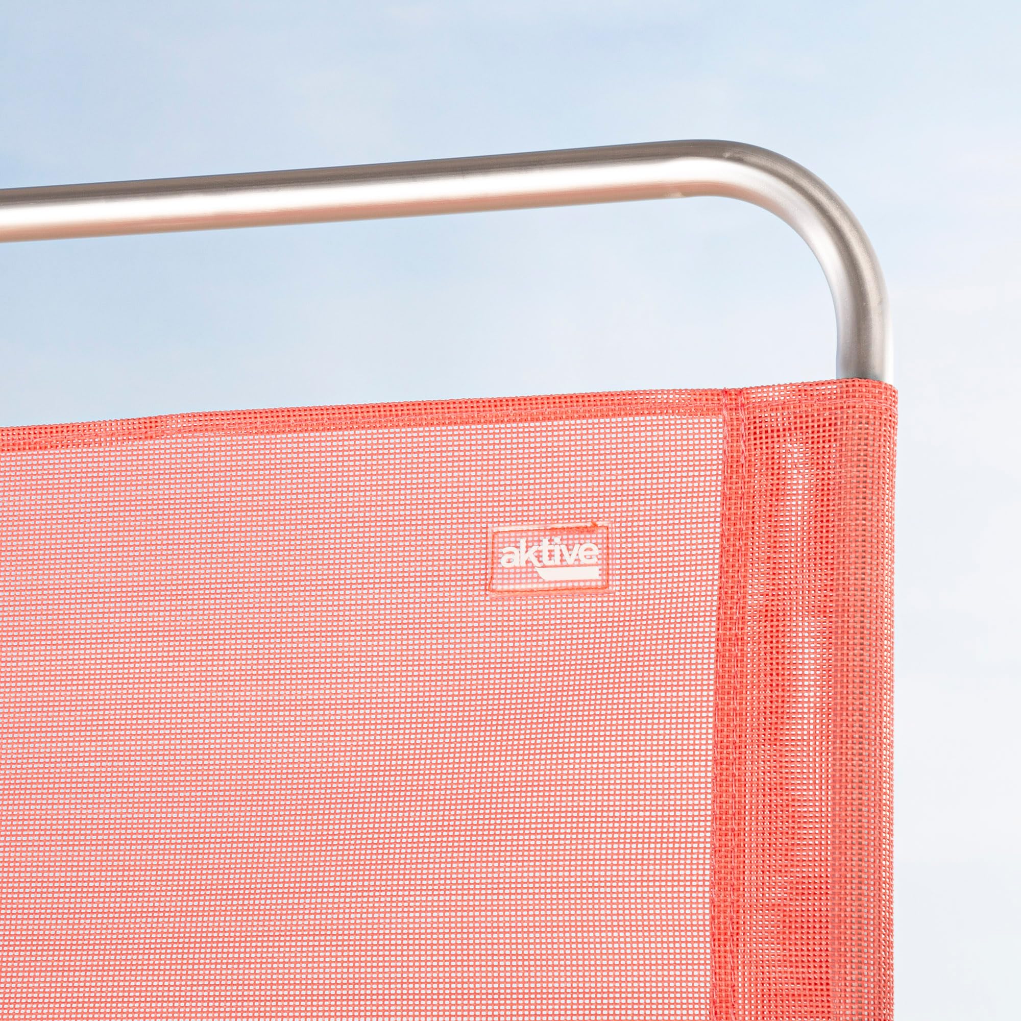 Aktive 62676 Silla plegable playa, acampada, Asiento bajo, Sin tubo delantero, Soporta 110 kg, Asa hombro de transporte, Estructura aluminio, 46 x 44 x 49 cm, Coral