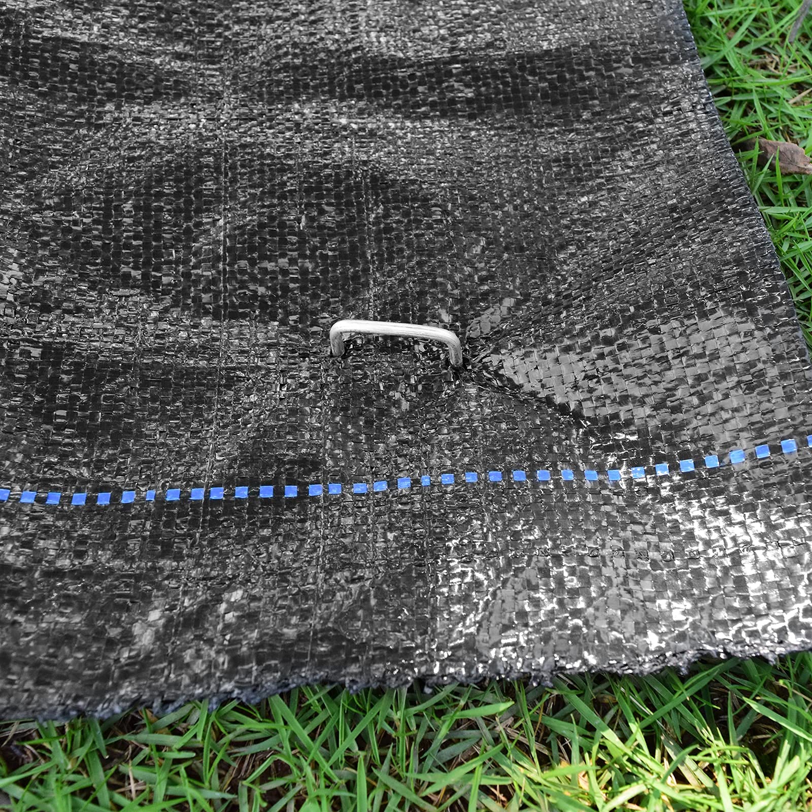 50 pinzas de jardín de acero galvanizado para tela de barrera de malezas y riego por goteo de cubierta de suelo, clavijas de seguridad de jardín en forma de U de 6 pulgadas, plateadas