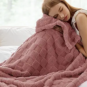 Bedsure GentleSoft Dusty Pink Throw Blanket for Couch - Checkered Fleece Blankets Gifts for Women Men Girls, Cute Soft Cozy Throw for Bedroom Home Decor Gifts, 50x60 Inches