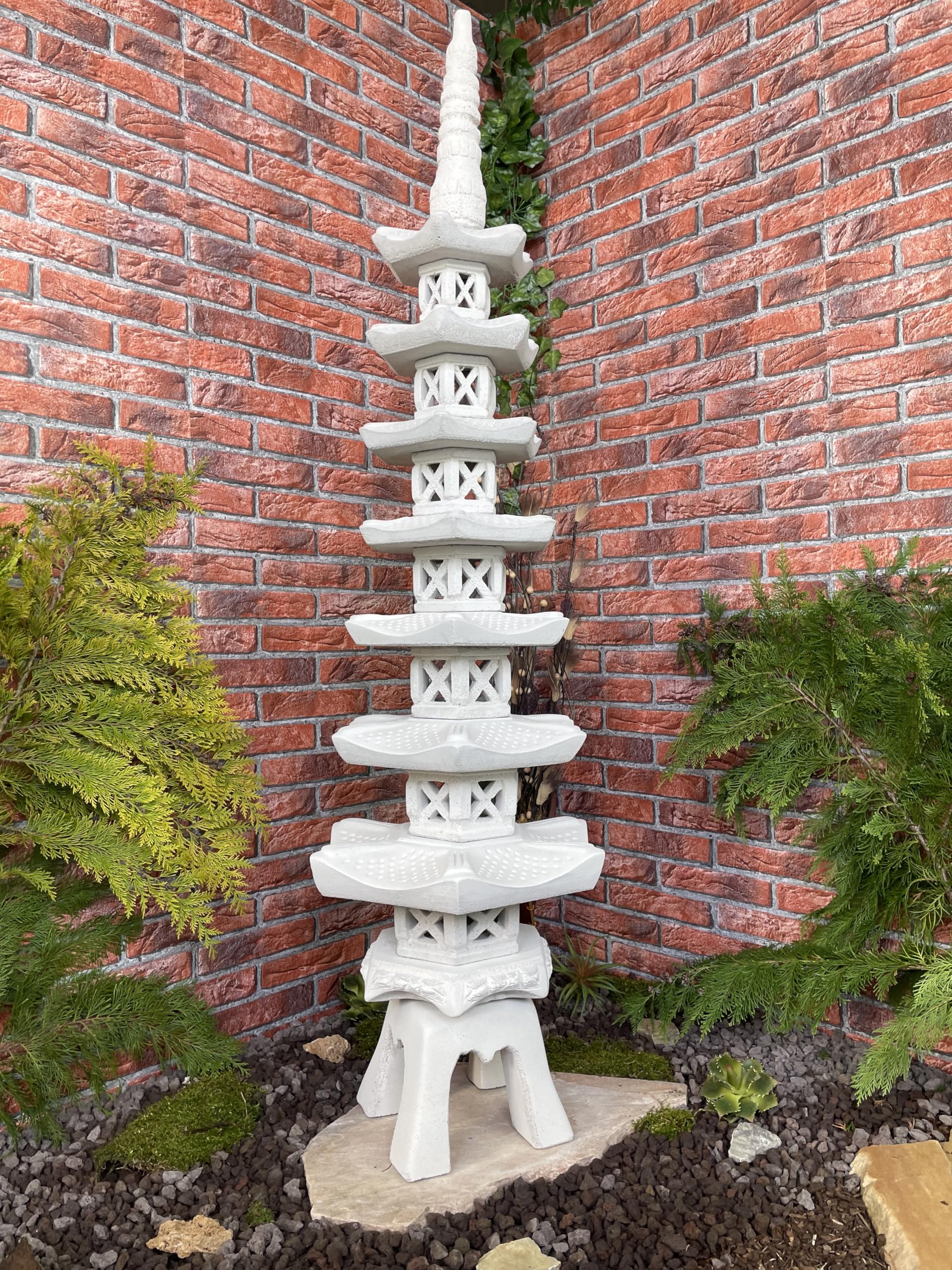 Steintempel Pagode 7-stöckig - Japanischer Stil Gartenfigur | Handgefertigt, Regionaler Steinguss, Zen-Dekoration, Wetterfest & langlebig